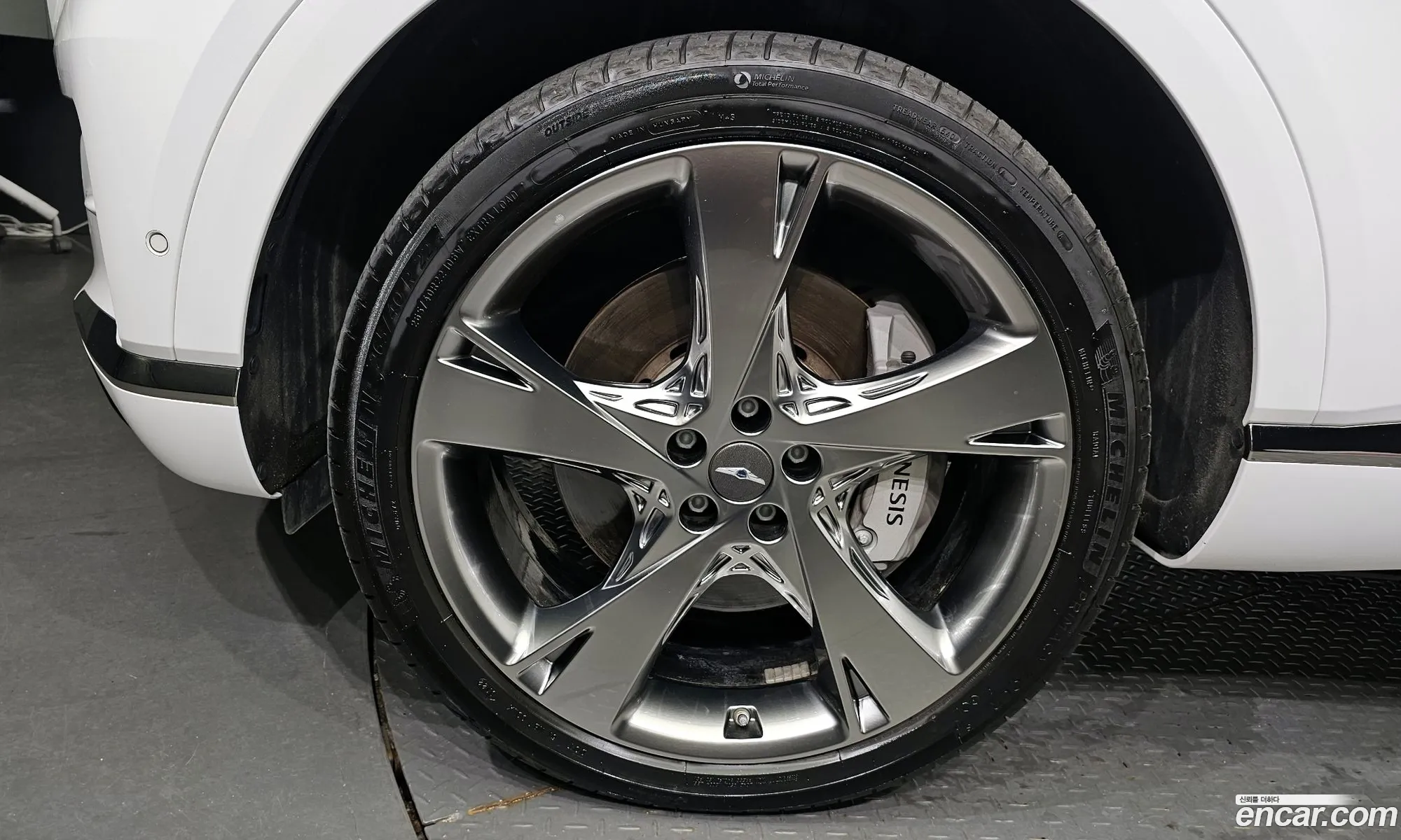 Genesis Gv80 I 25T Gasoline Awd 2022 - фотография 1621598