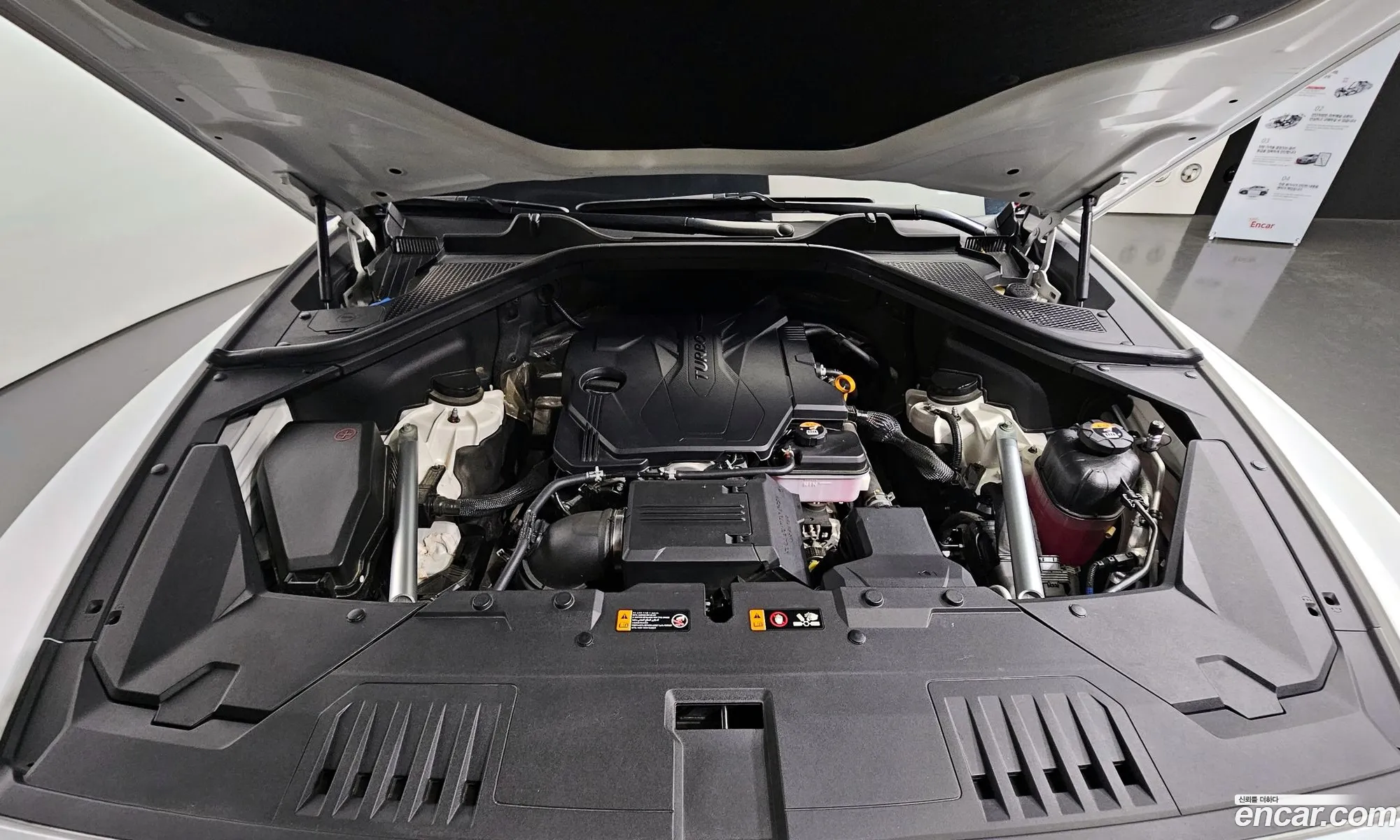 Genesis Gv80 I 25T Gasoline Awd 2022 - фотография 1621599