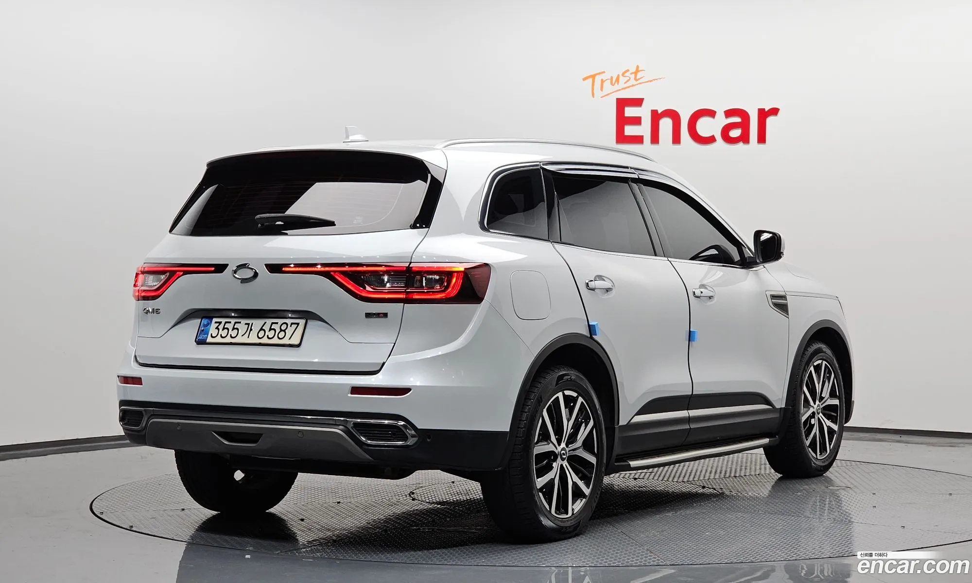 Renault Samsung Qm6 20 Gde Re Signature 2Wd 2020 - фотография 2644355