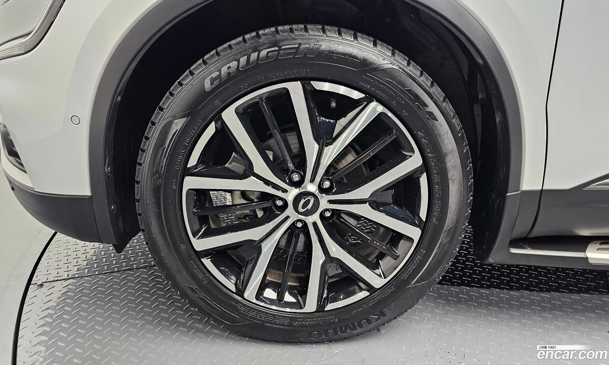 Renault Samsung Qm6 20 Gde Re Signature 2Wd 2020 - фотография 2644358