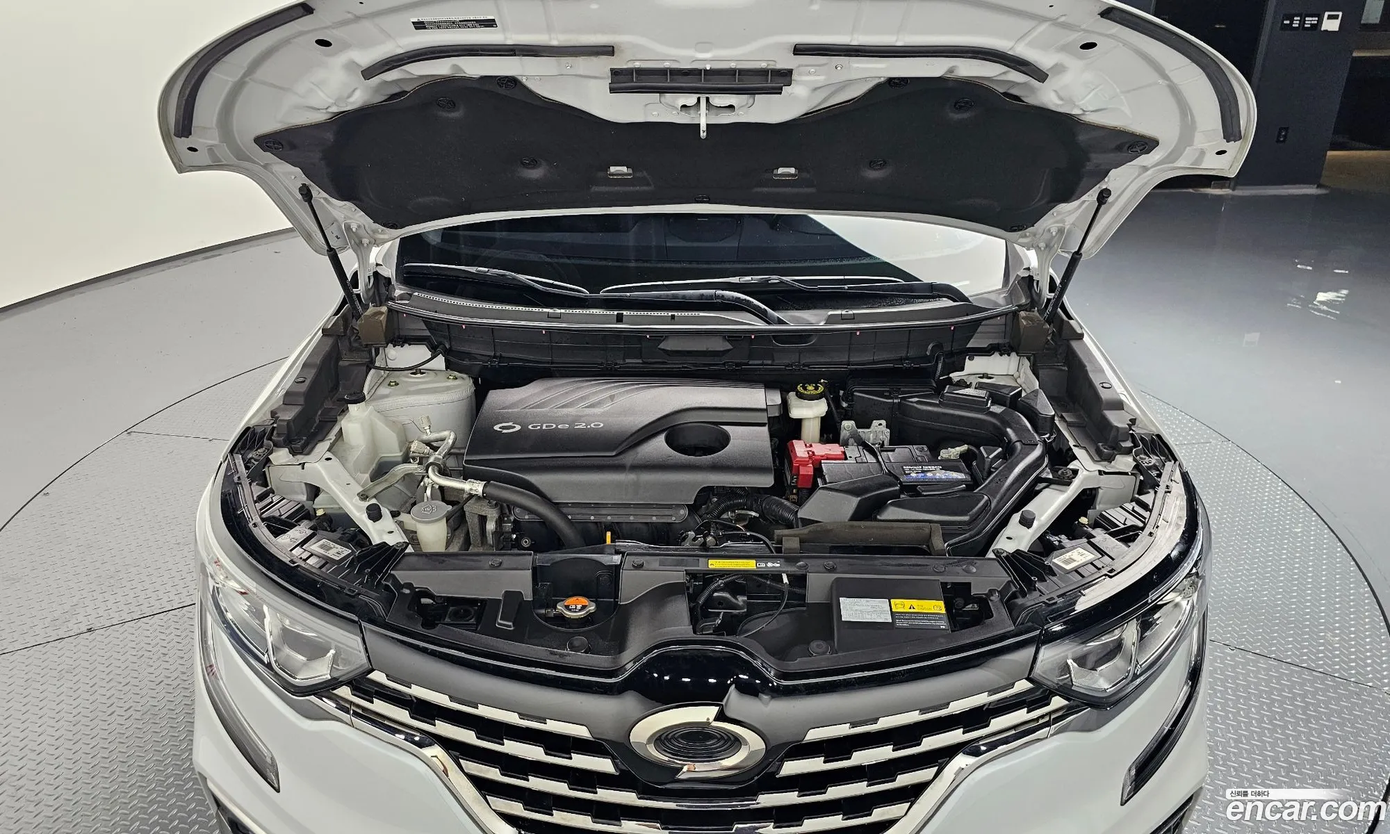 Renault Samsung Qm6 20 Gde Re Signature 2Wd 2020 - фотография 2644359