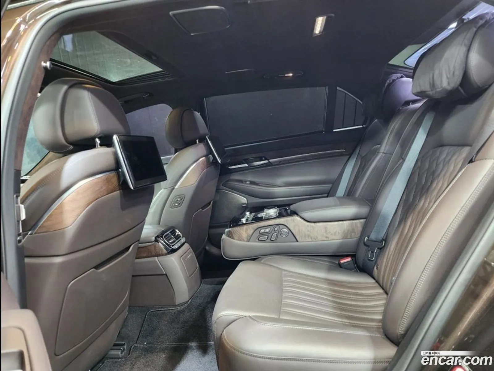Genesis G90 I 33T Awd 2019 - фотография 1646839