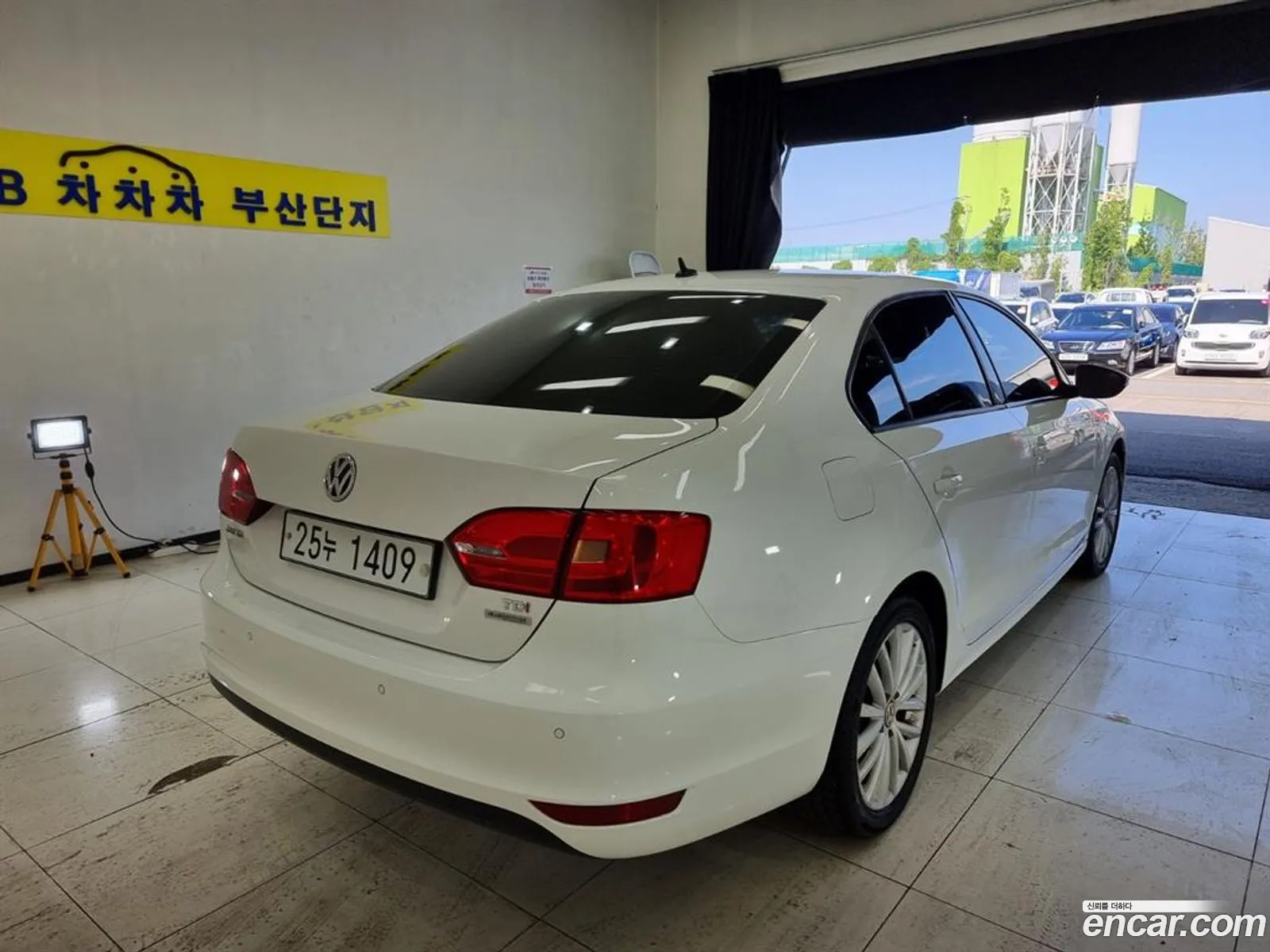 Volkswagen Jetta 16 Tdi Bluemotion 2014 - фотография 6141377