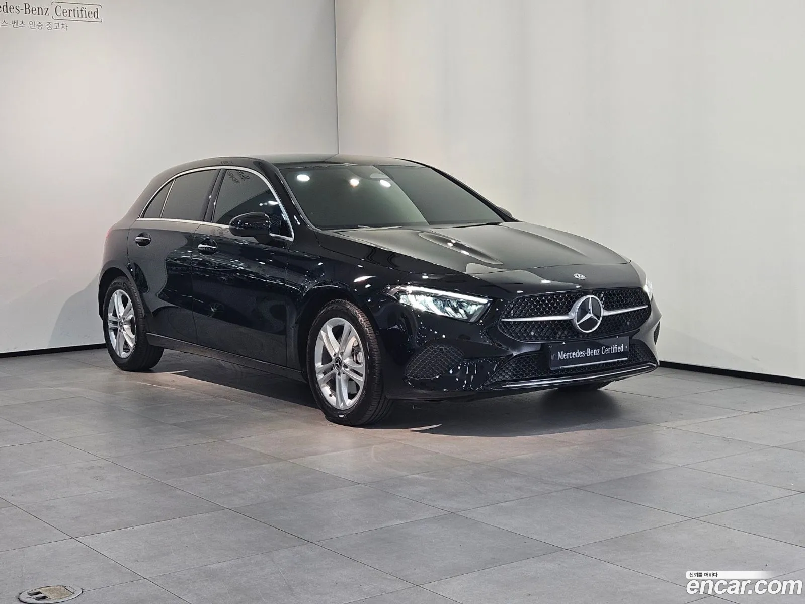 Mercedes-Benz A-Klasse A220 Hatchback 2024 - фотография 16545969