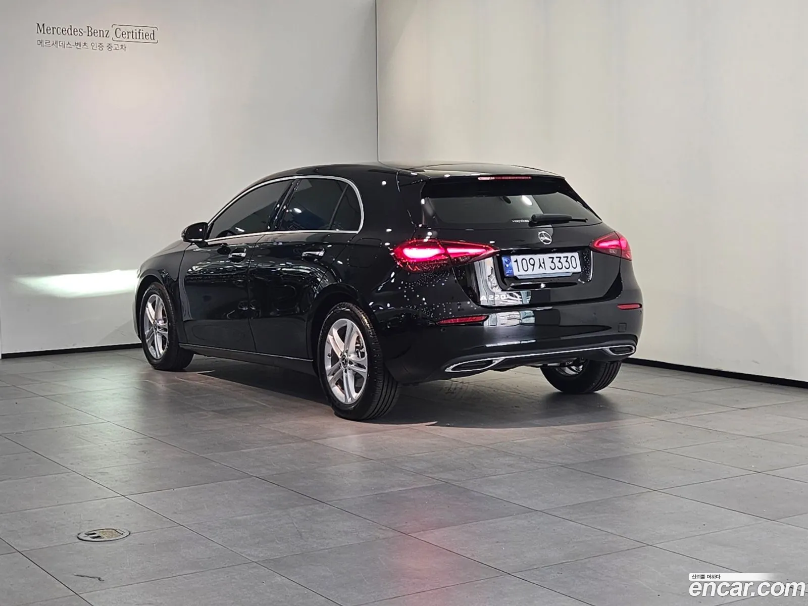 Mercedes-Benz A-Klasse A220 Hatchback 2024 - фотография 16545970