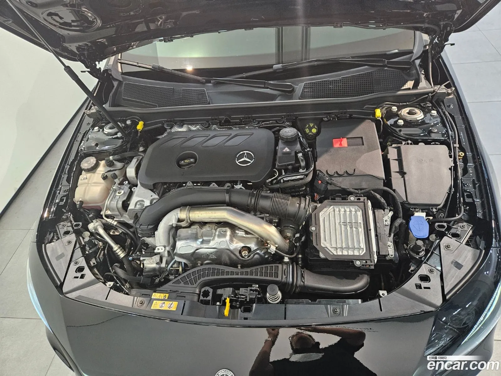 Mercedes-Benz A-Klasse A220 Hatchback 2024 - фотография 16545974