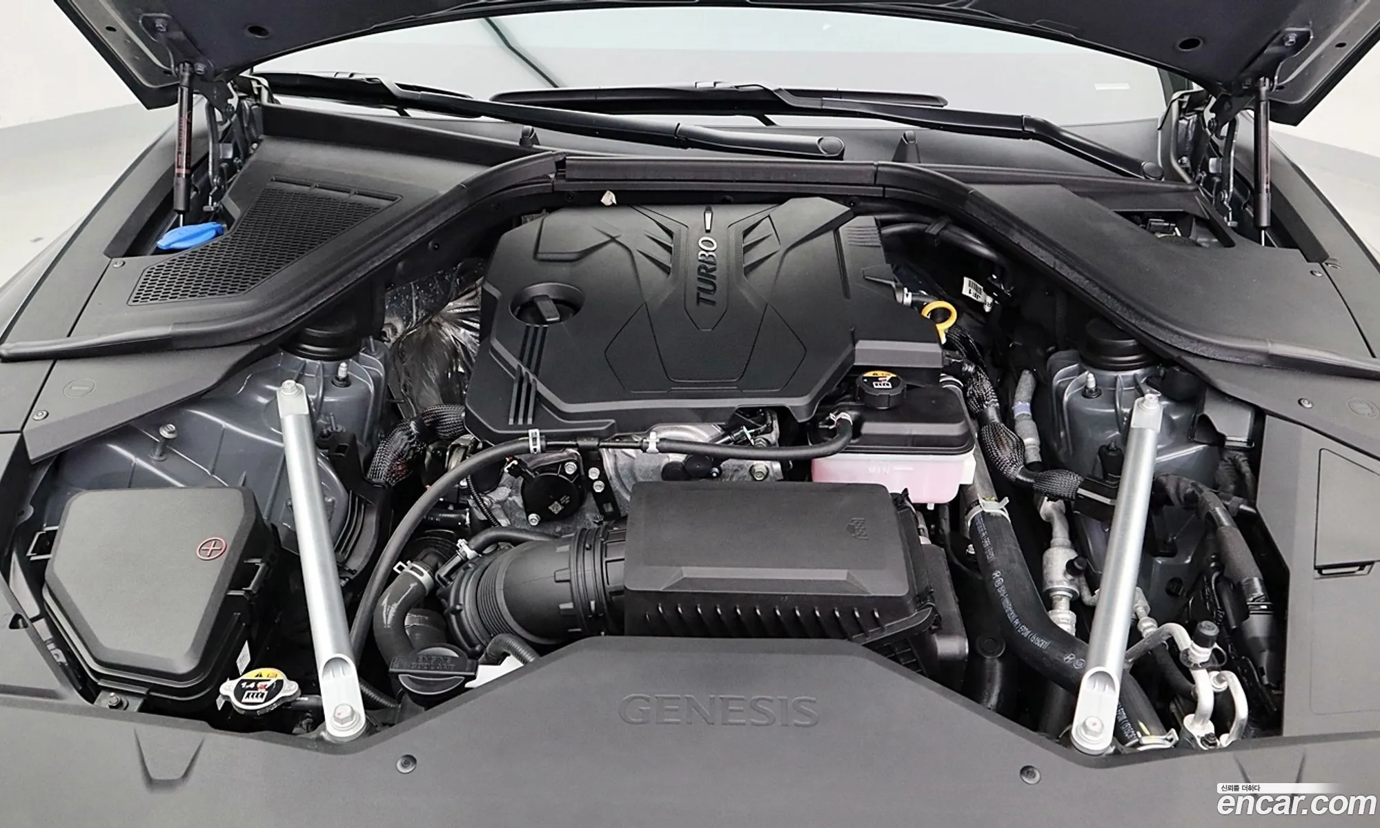 Genesis G80 Gasoline 25 Turbo Awd 2021 - фотография 1646827