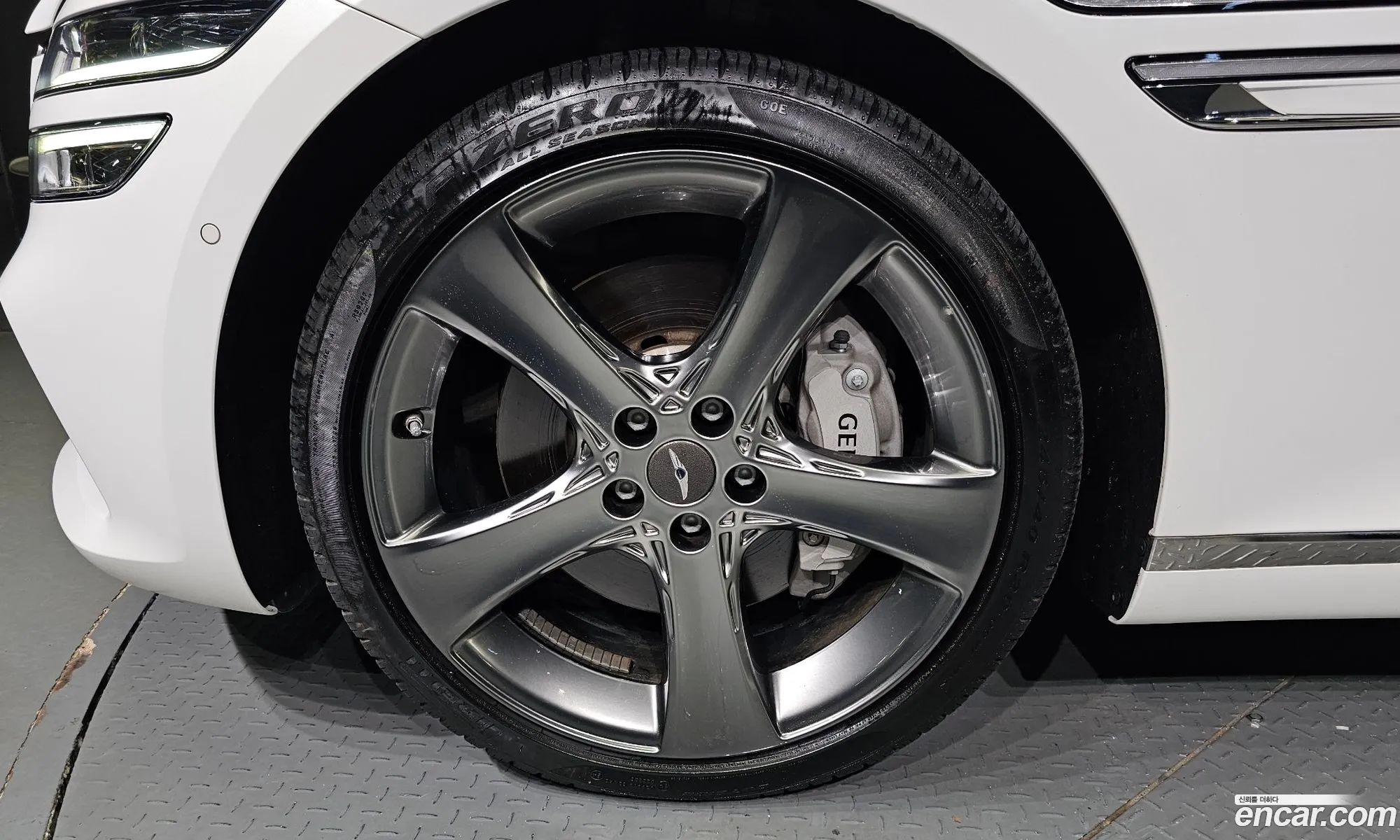 Genesis G80 Gasoline 35 Turbo Awd 2022 - фотография 1647717