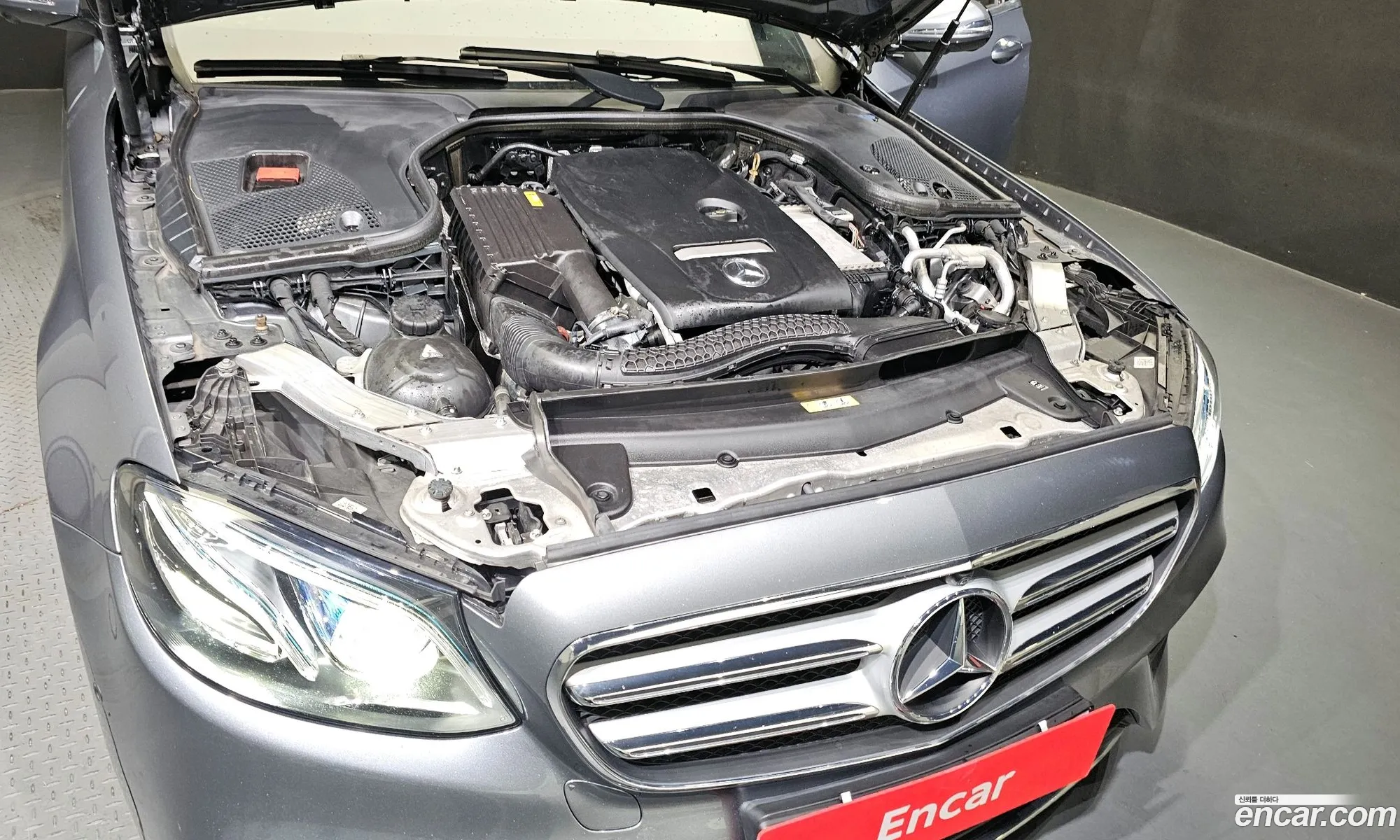 Mercedes-Benz E-Klasse E300 Amg Line 2017 - фотография 16407980