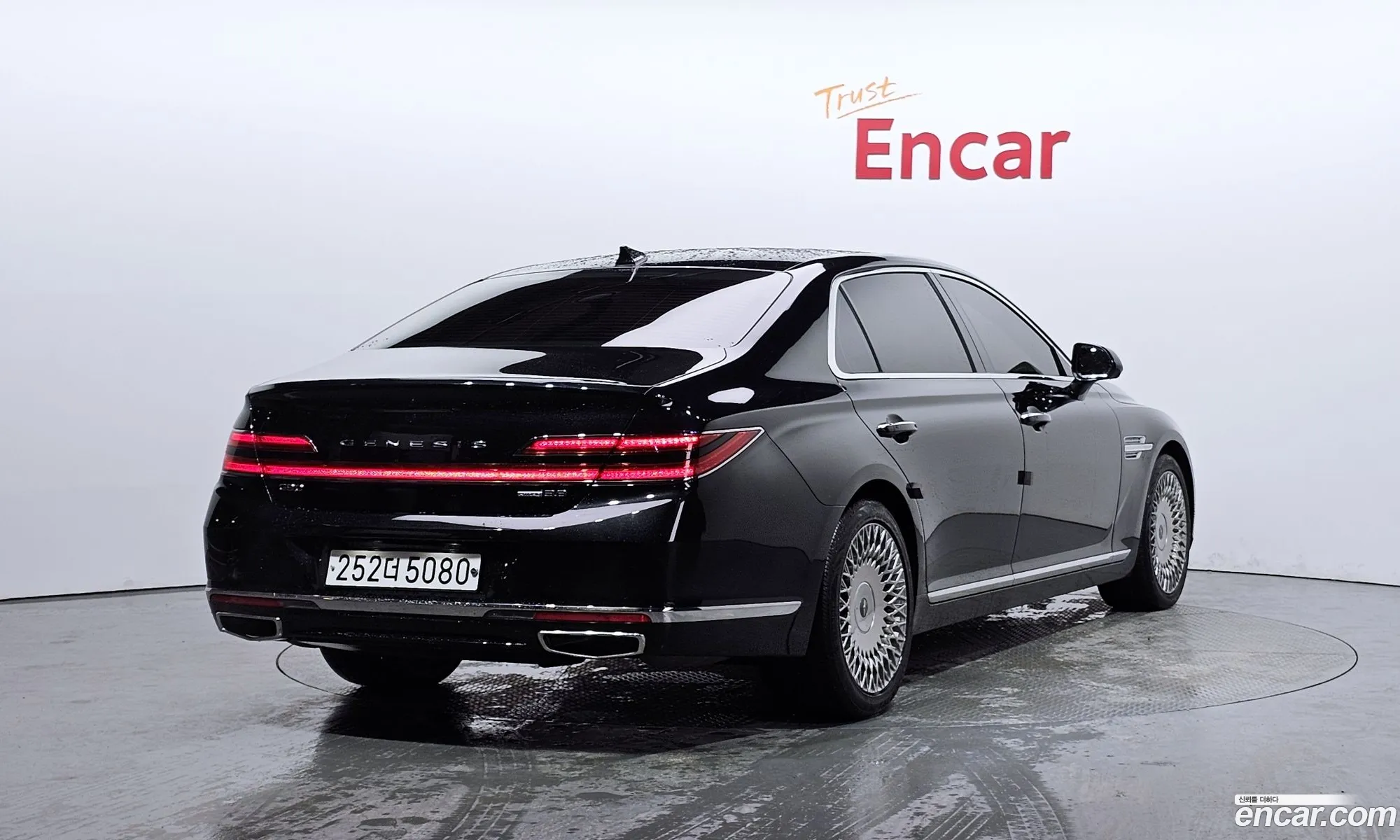 Genesis G90 I 38 Awd 2020 - фотография 1240862