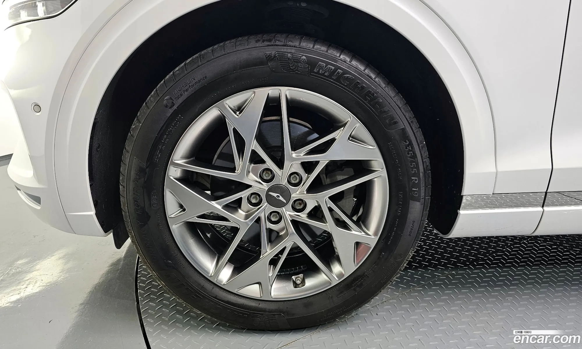 Genesis Gv70 I 25T Gasoline Awd 2022 - фотография 1639020