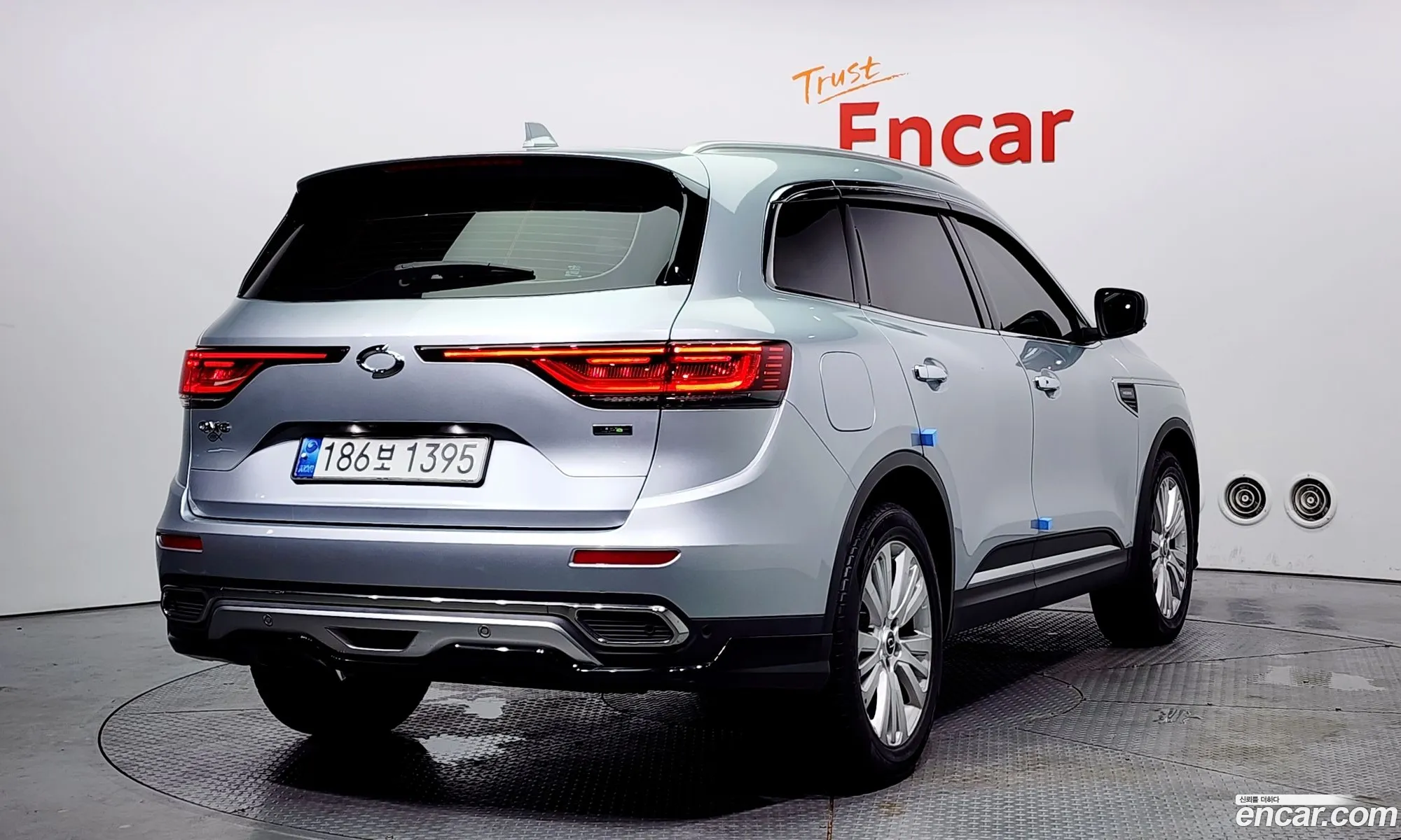Renault Samsung Qm6 20 Lpe Premier 2Wd 2021 - фотография 952623