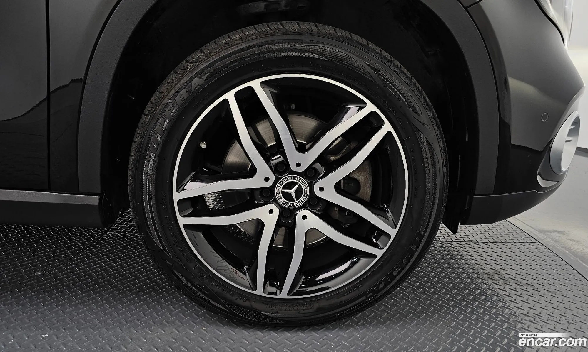 Mercedes-Benz Gla-Klasse I X156 Gla220 Premium 2019 - фотография 16490811