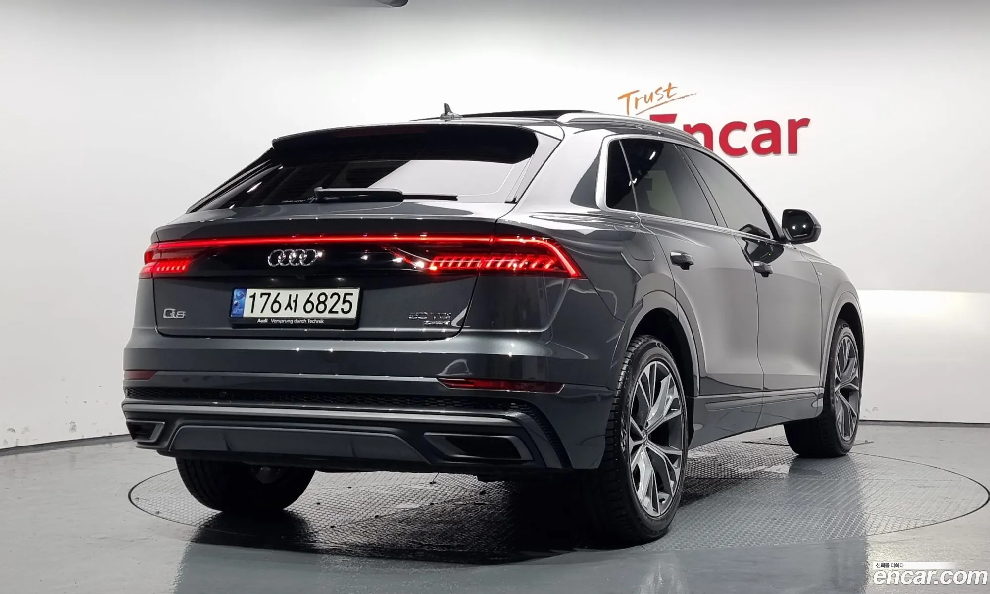 Audi Q8 I 50 Tdi Quattro Premium 2021 - фотография 4625504