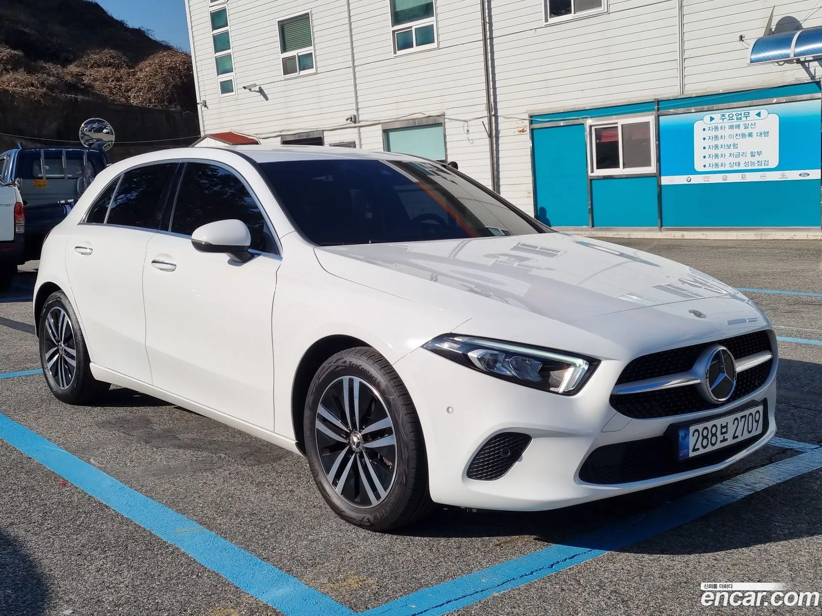 Mercedes-Benz A-Klasse Iv W177 A220 Hatchback 2022 - фотография 16430139