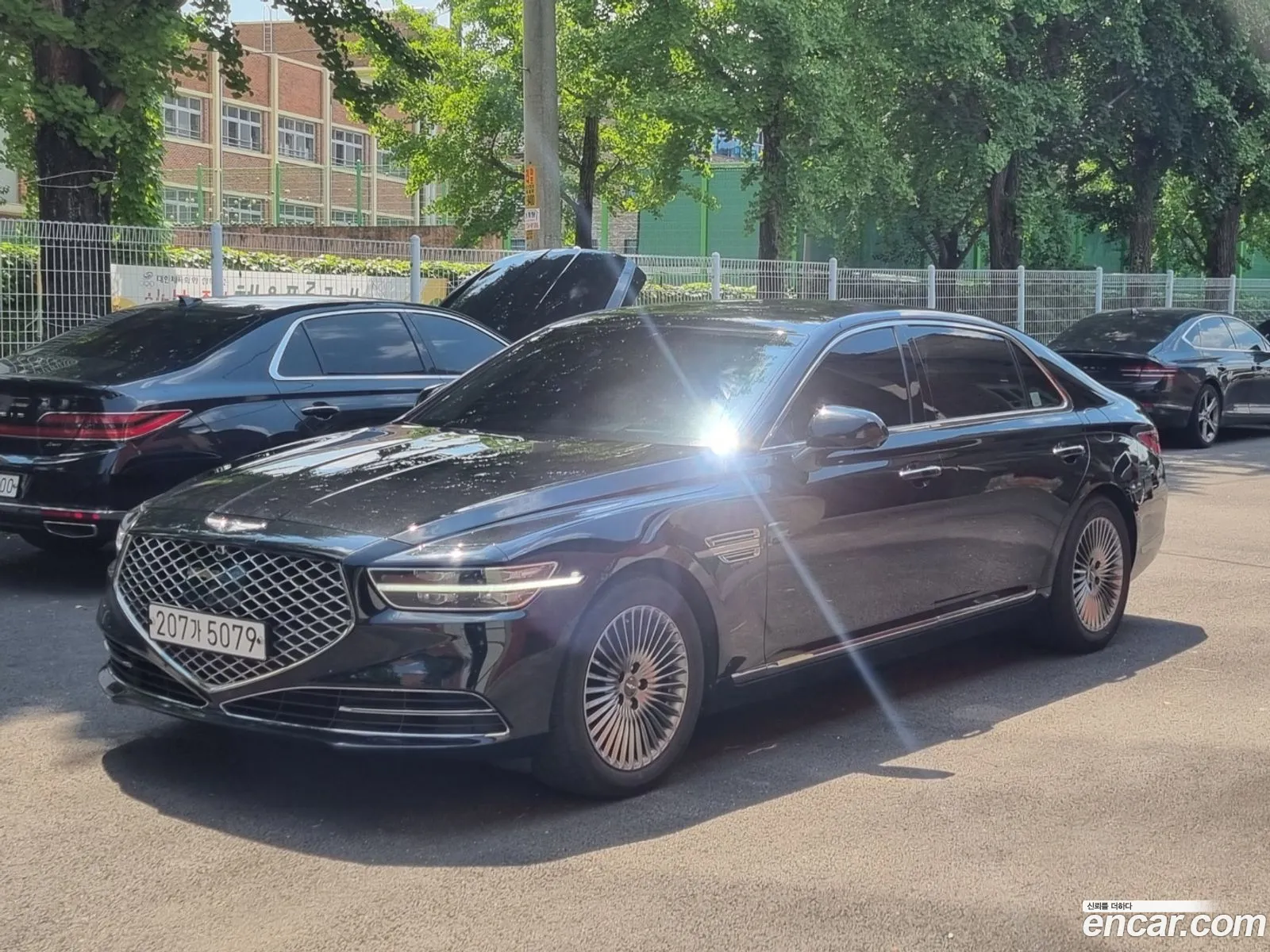 Genesis G90 I 38 Awd 2019 - фотография 1298818