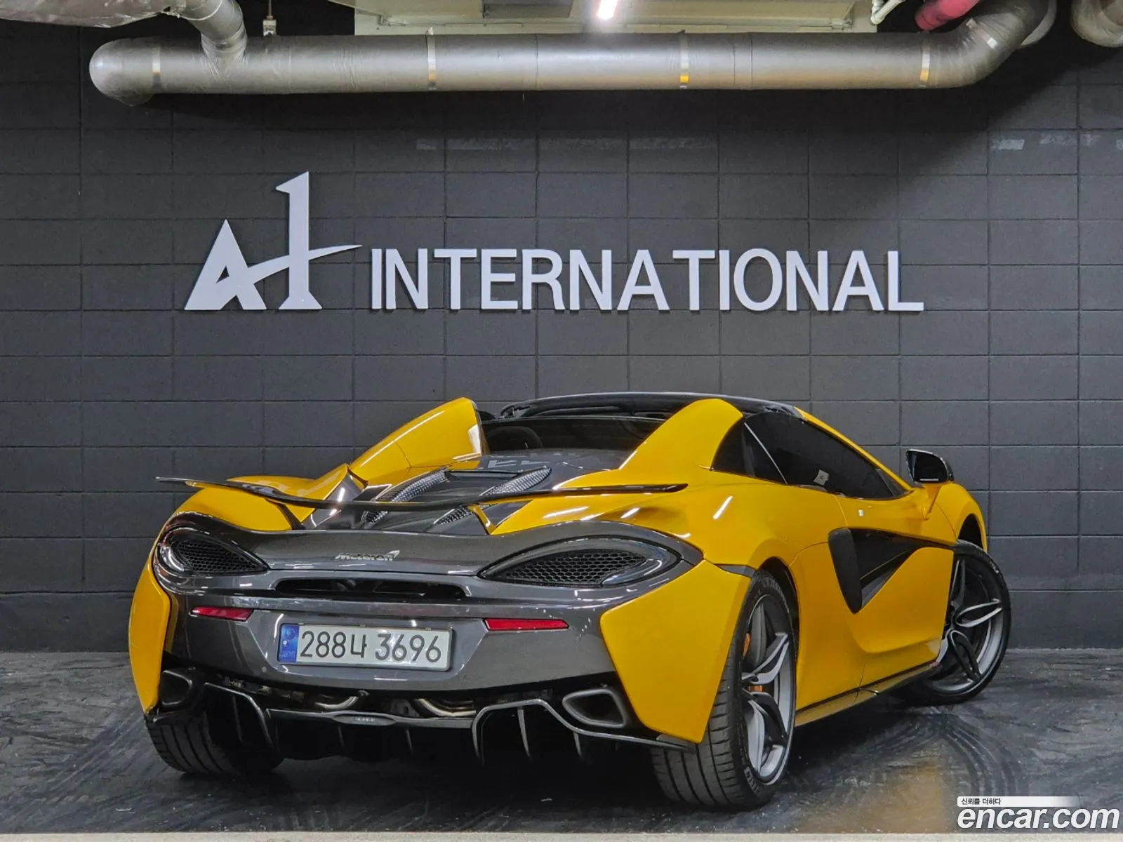 Mclaren 570S 570S 38 Spider 2019 - фотография 11065463