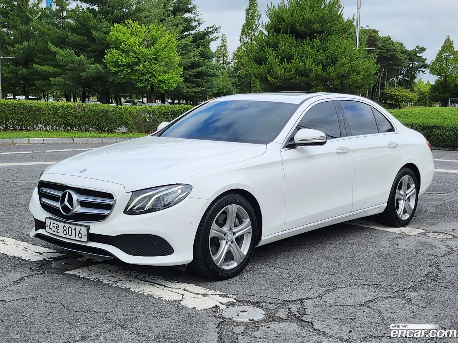 Mercedes-Benz E-Klasse E200 Avant Garde 2016 - фотография 16490868