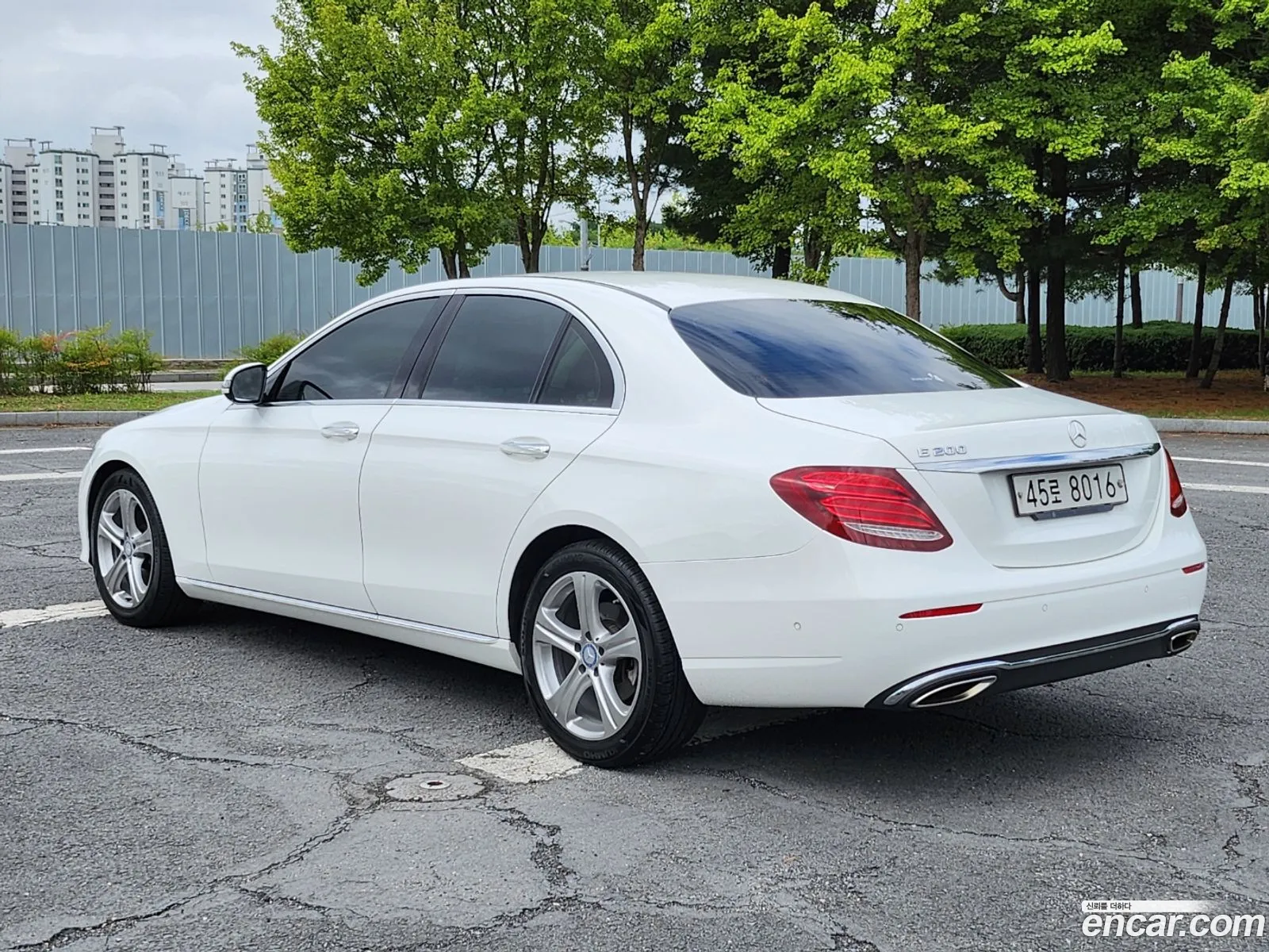 Mercedes-Benz E-Klasse E200 Avant Garde 2016 - фотография 16490869