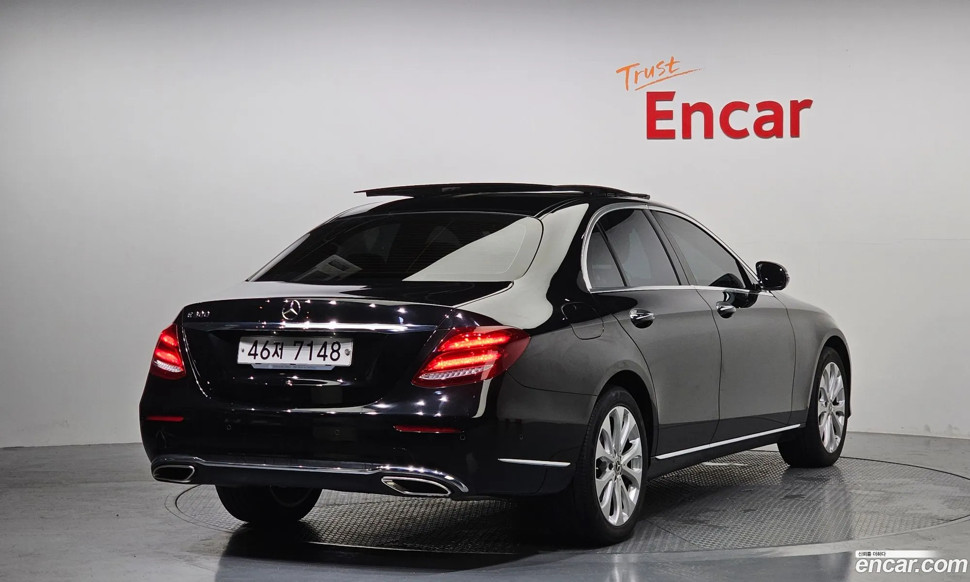 Mercedes-Benz E-Klasse V W213 S213 C238 E300 Exclusive 2019 - фотография 16408000