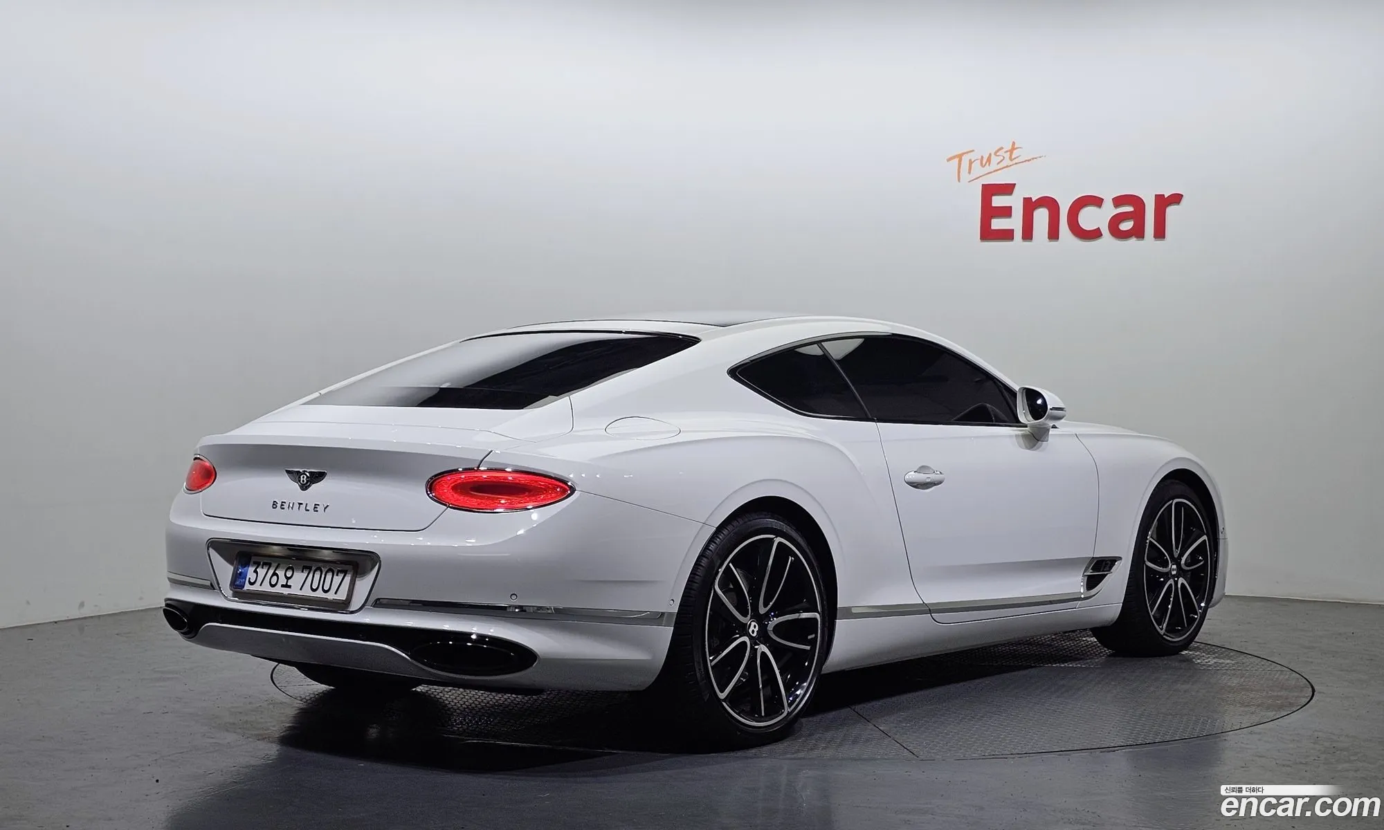 Bentley Continental 60 Gt 2020 - фотография 4159661
