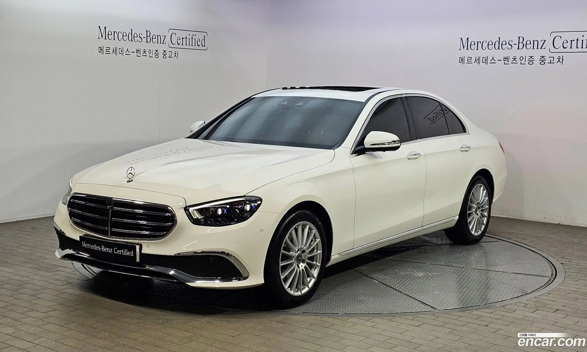 Mercedes-Benz E-Klasse V W213 S213 C238 E250 Exclusive 2022 - фотография 16490832