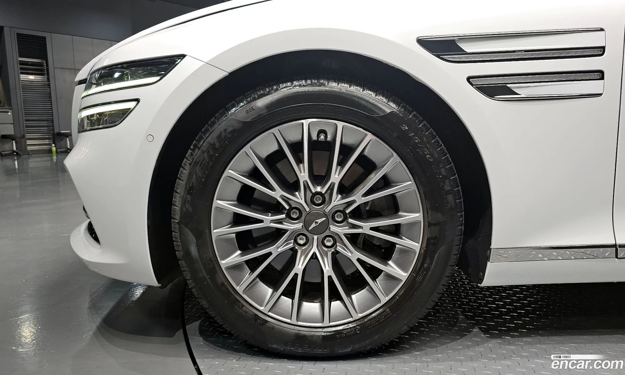 Genesis G80 Gasoline 25 Turbo Awd 2021 - фотография 1195964