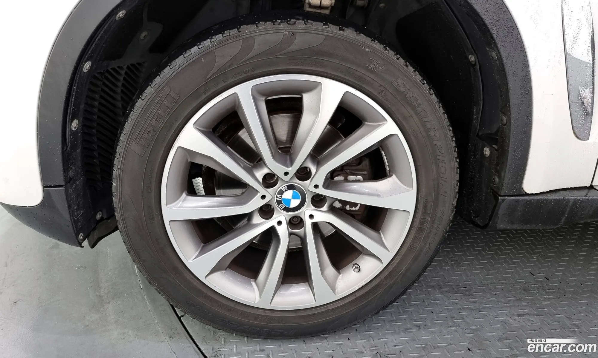 BMW X6 Ii F16 xDrive 30D 2015 - фотография 19856373