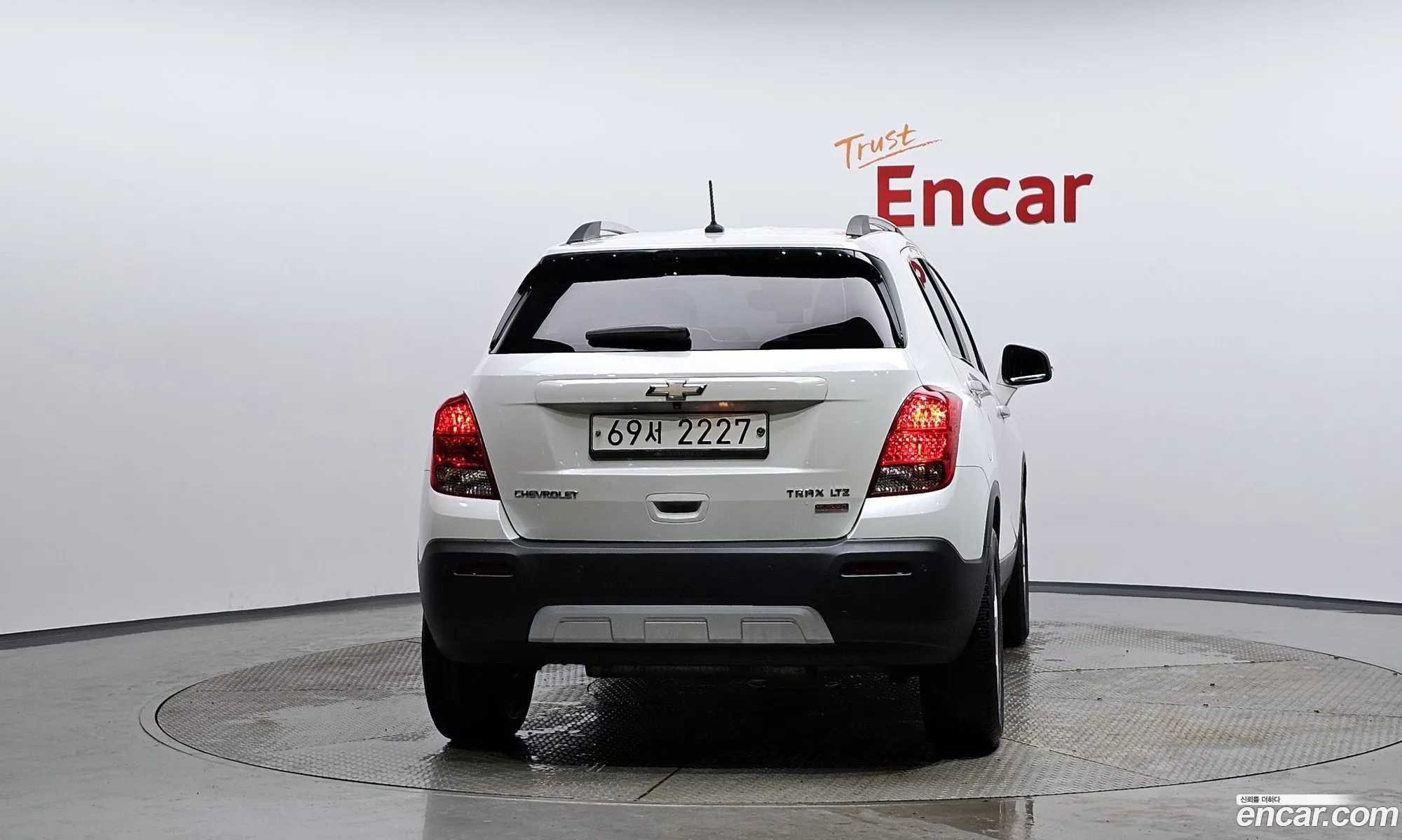Chevrolet Trax I 14 Ltz 2014 - фотография 17576314