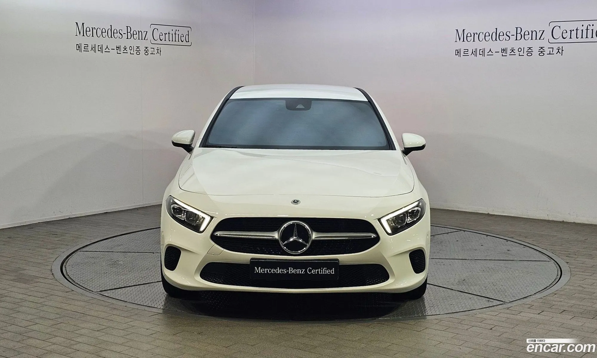Mercedes-Benz A-Klasse A220 Sedan 2023 - фотография 16430114
