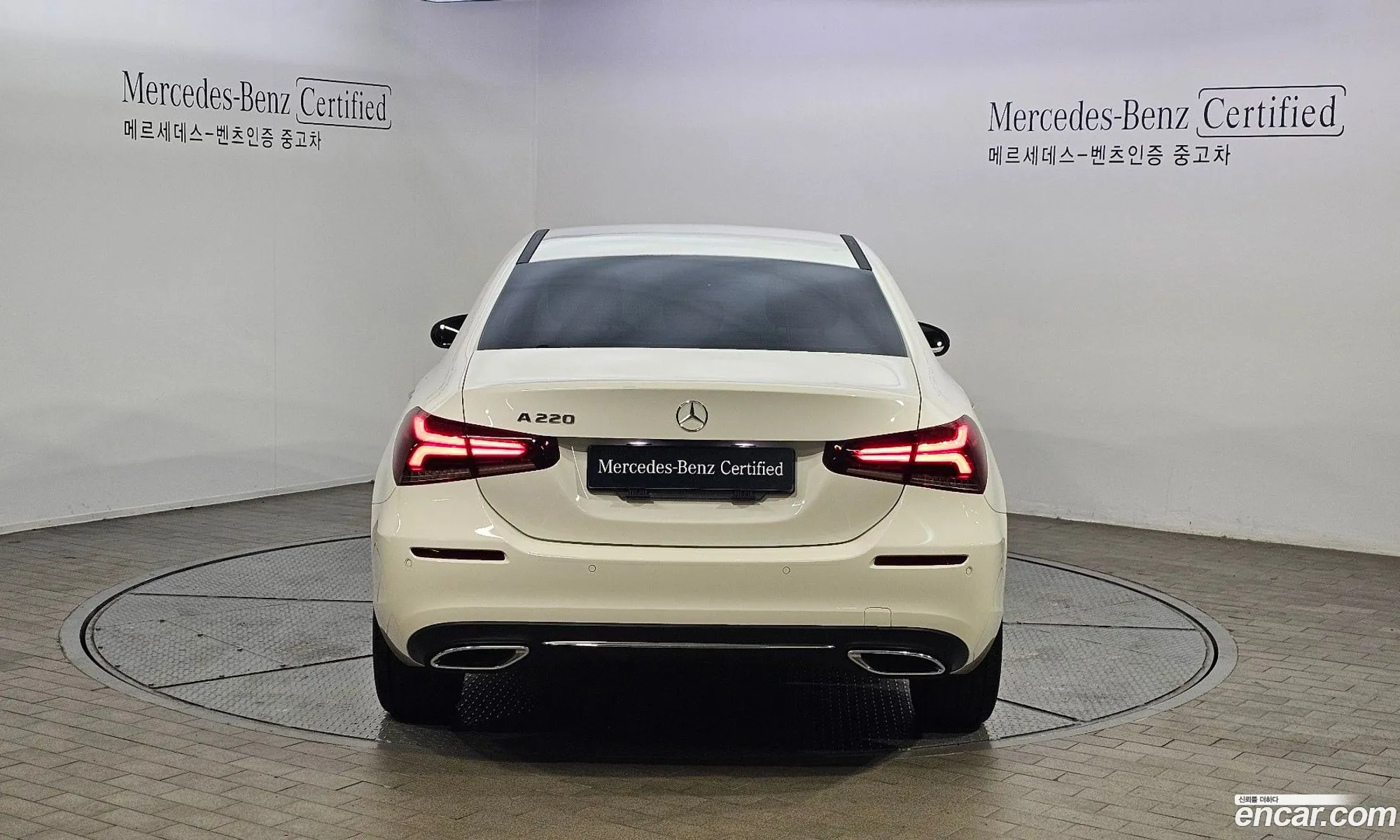 Mercedes-Benz A-Klasse A220 Sedan 2023 - фотография 16430115