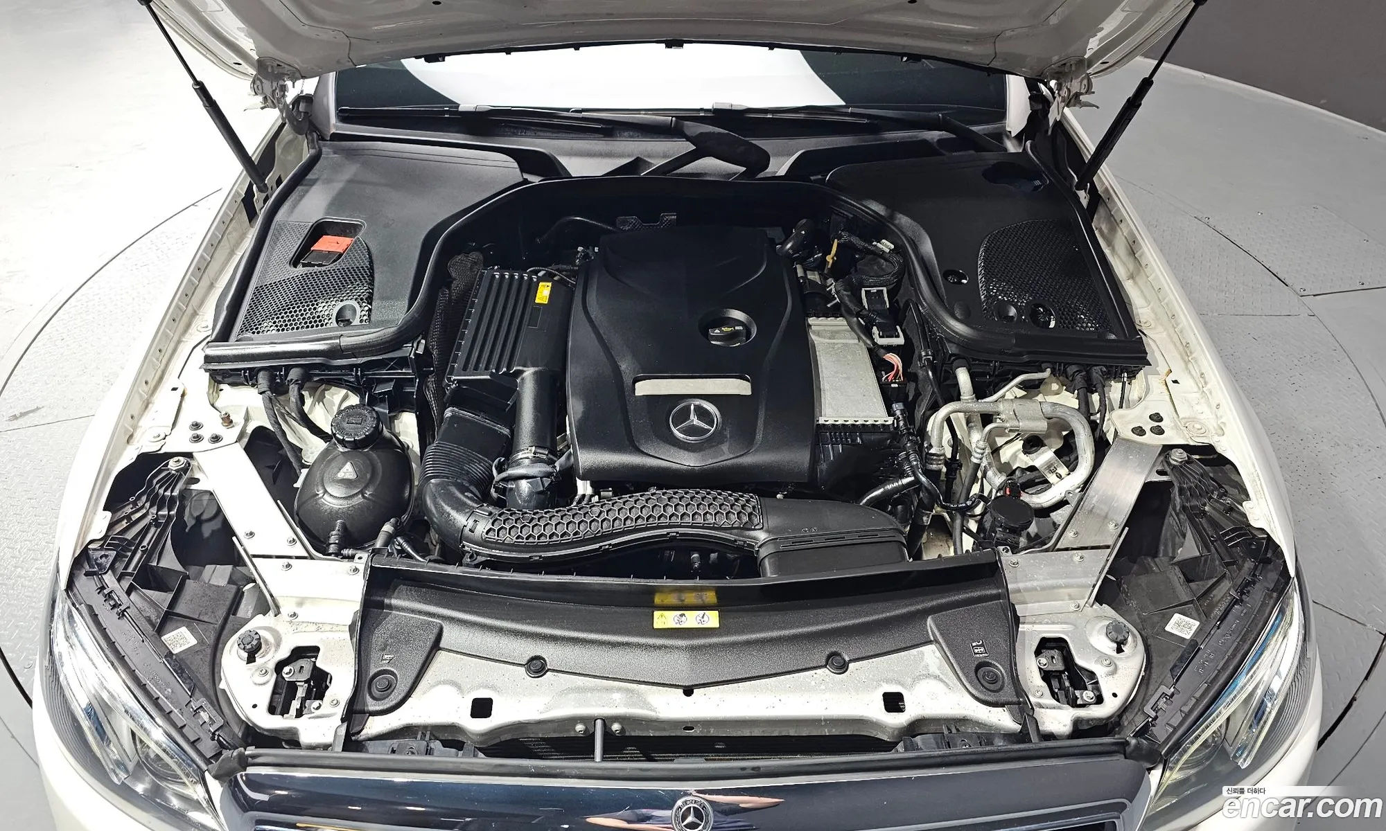 Mercedes-Benz E-Klasse V W213 S213 C238 E300 Exclusive Standard 2018 - фотография 16467829