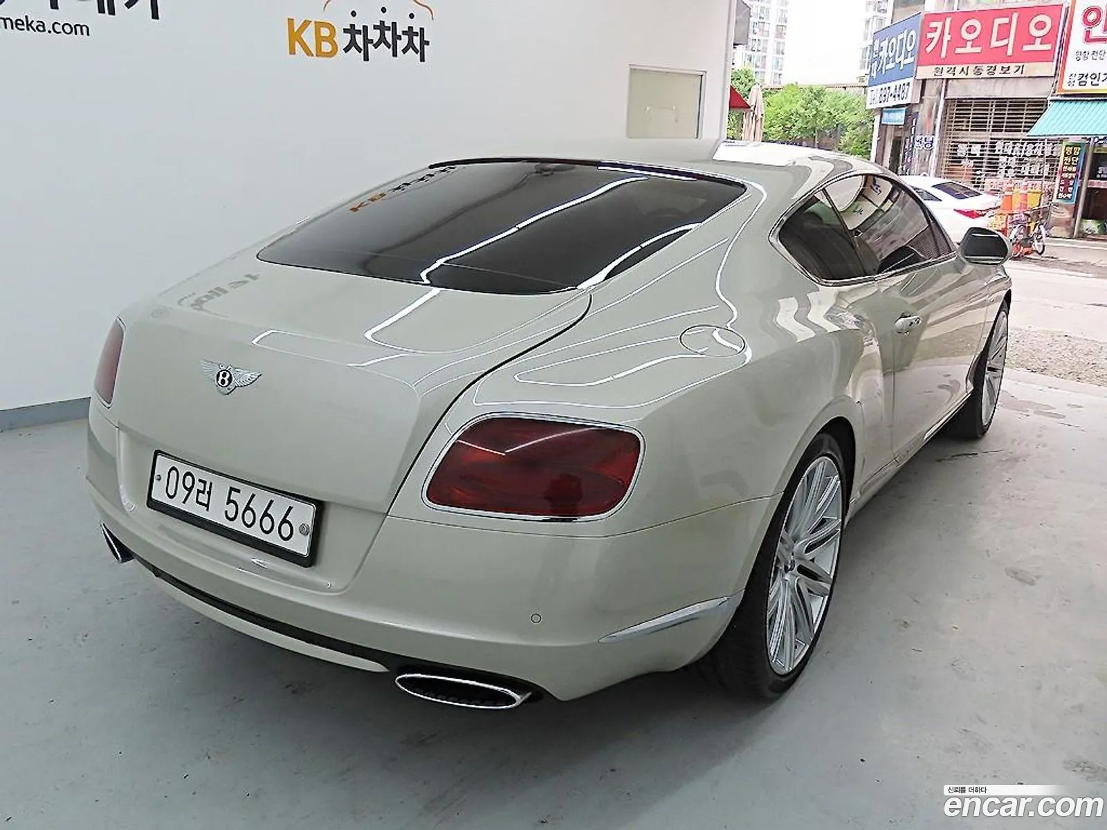 Bentley Continental 60 Gt Speed 2013 - фотография 14539664