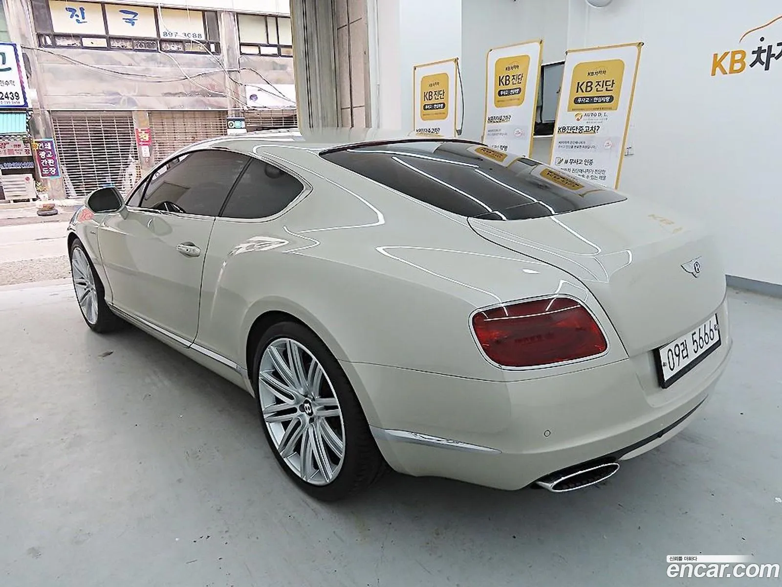 Bentley Continental 60 Gt Speed 2013 - фотография 14539665