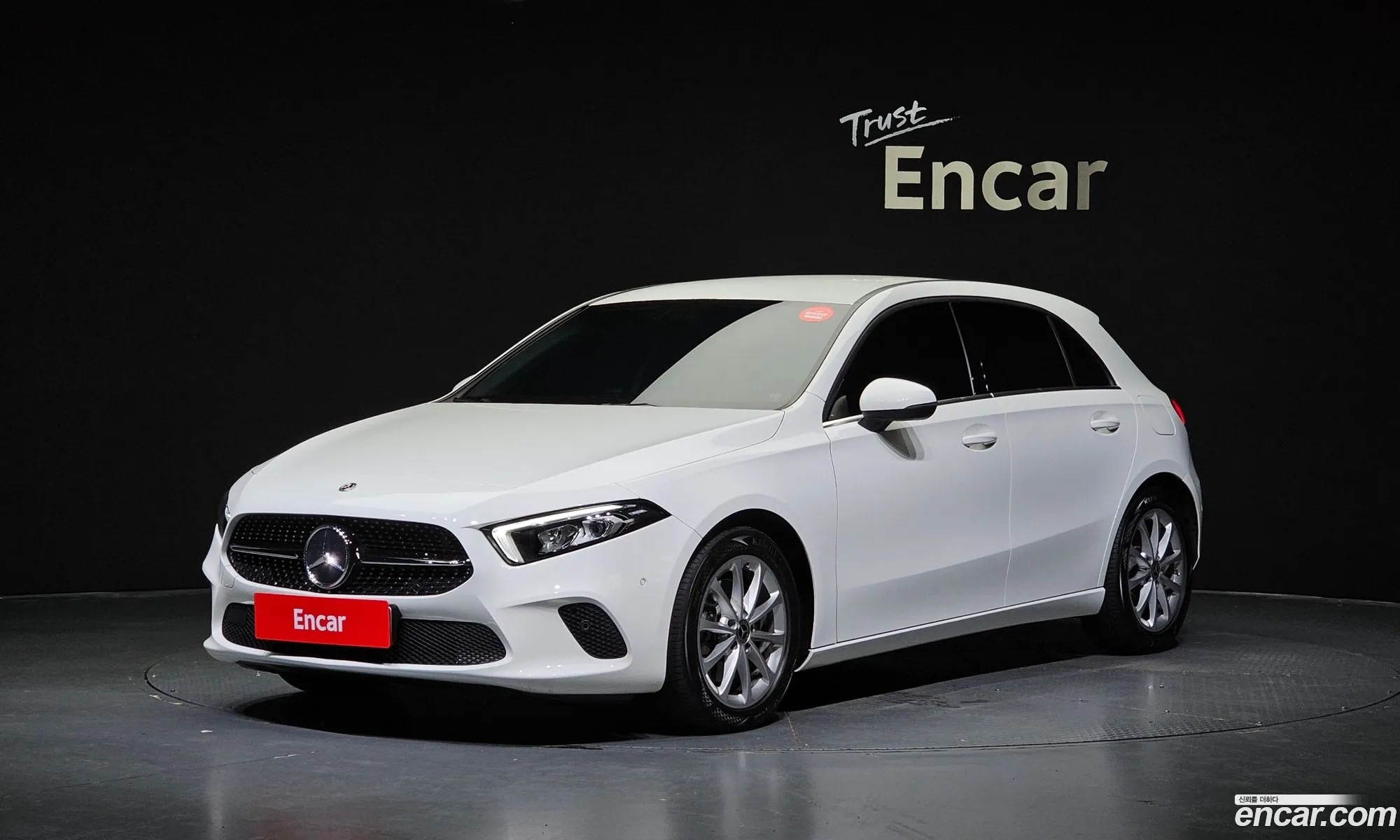 Mercedes-Benz A-Klasse Iv W177 A220 Hatchback 2019 - фотография 16391750