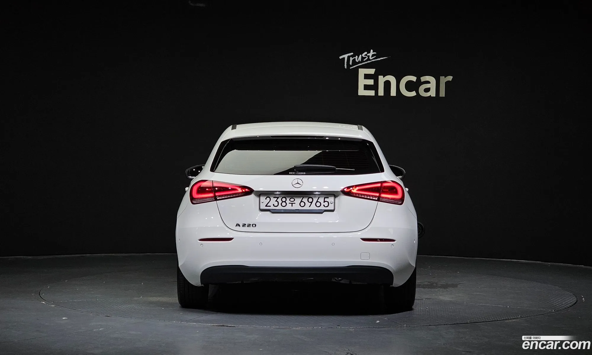 Mercedes-Benz A-Klasse Iv W177 A220 Hatchback 2019 - фотография 16391753