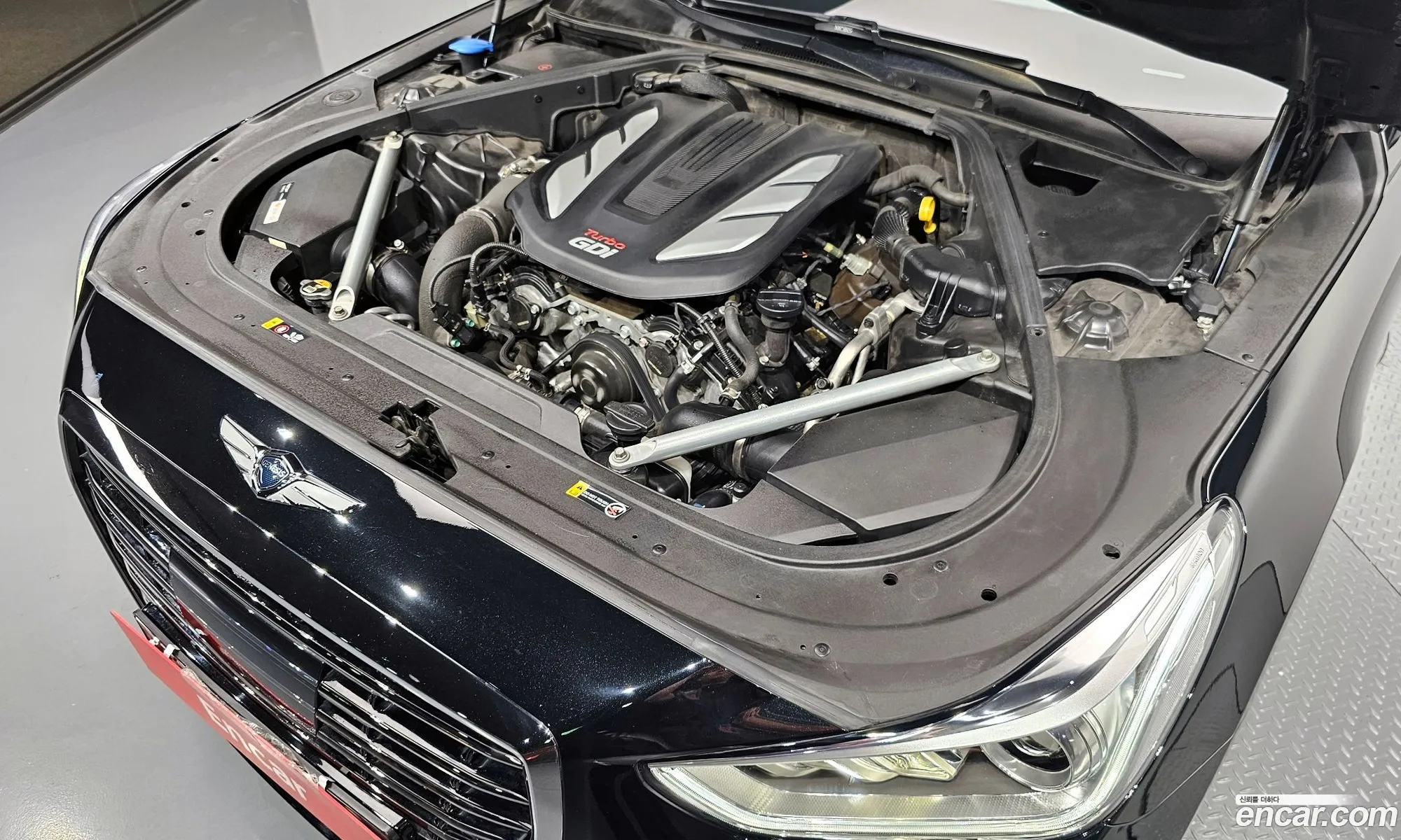 Genesis G90 I 33 T-Gdi Awd 2016 - фотография 1196050