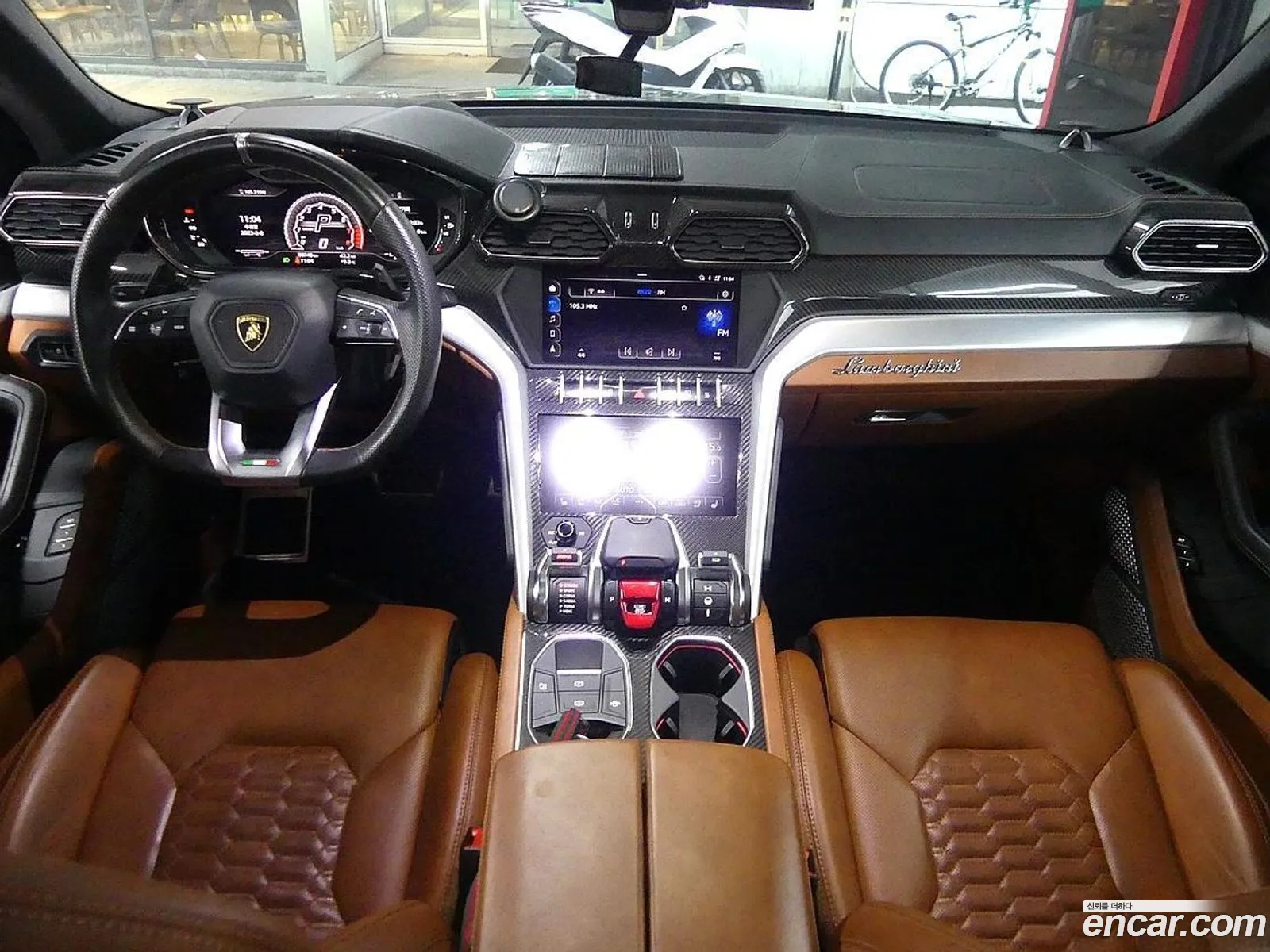 Lamborghini Urus I 40V8 2019 - фотография 3721436
