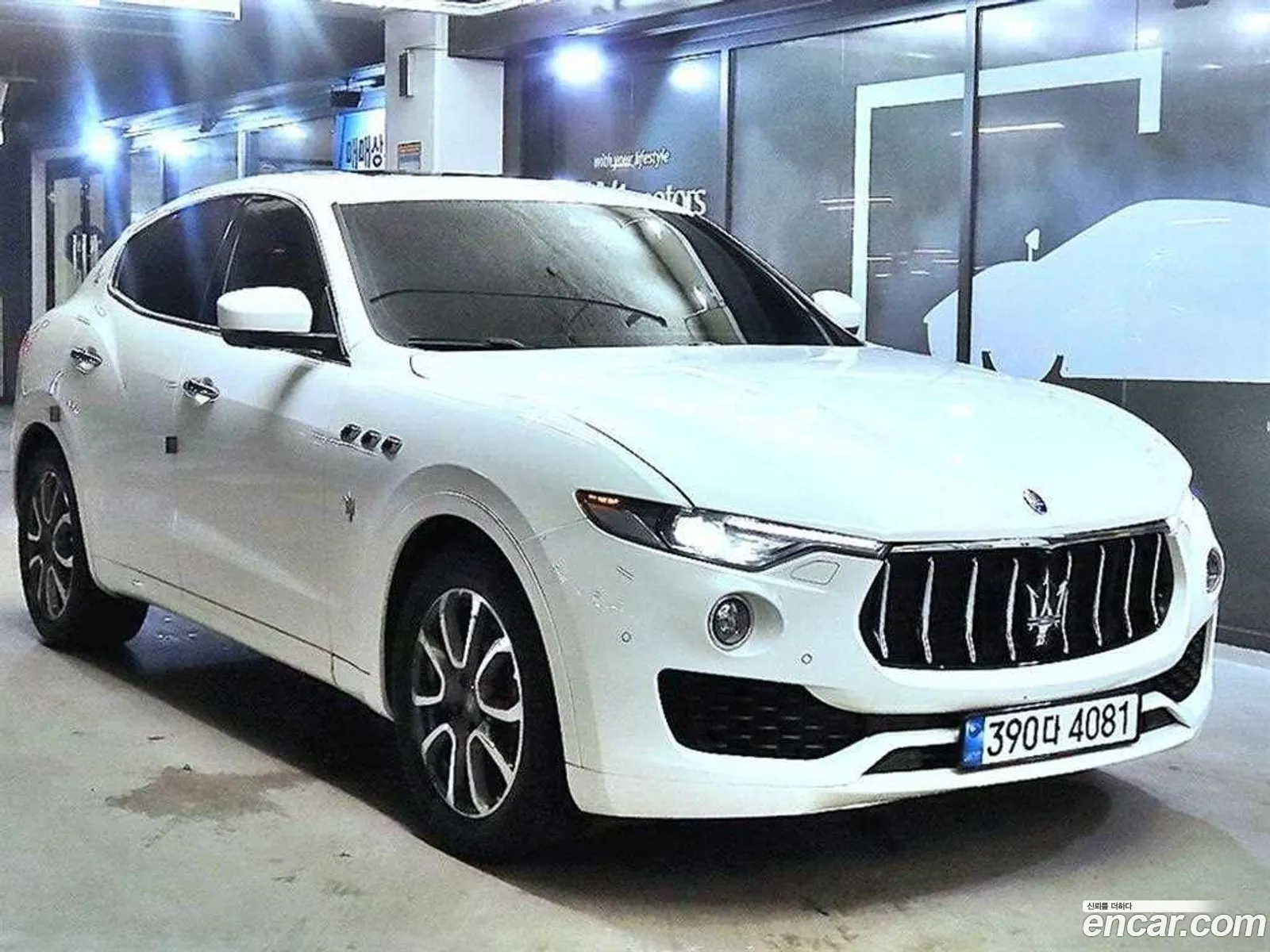 Maserati Levante I 30 Awd Luxury 2017 - фотография 4596975