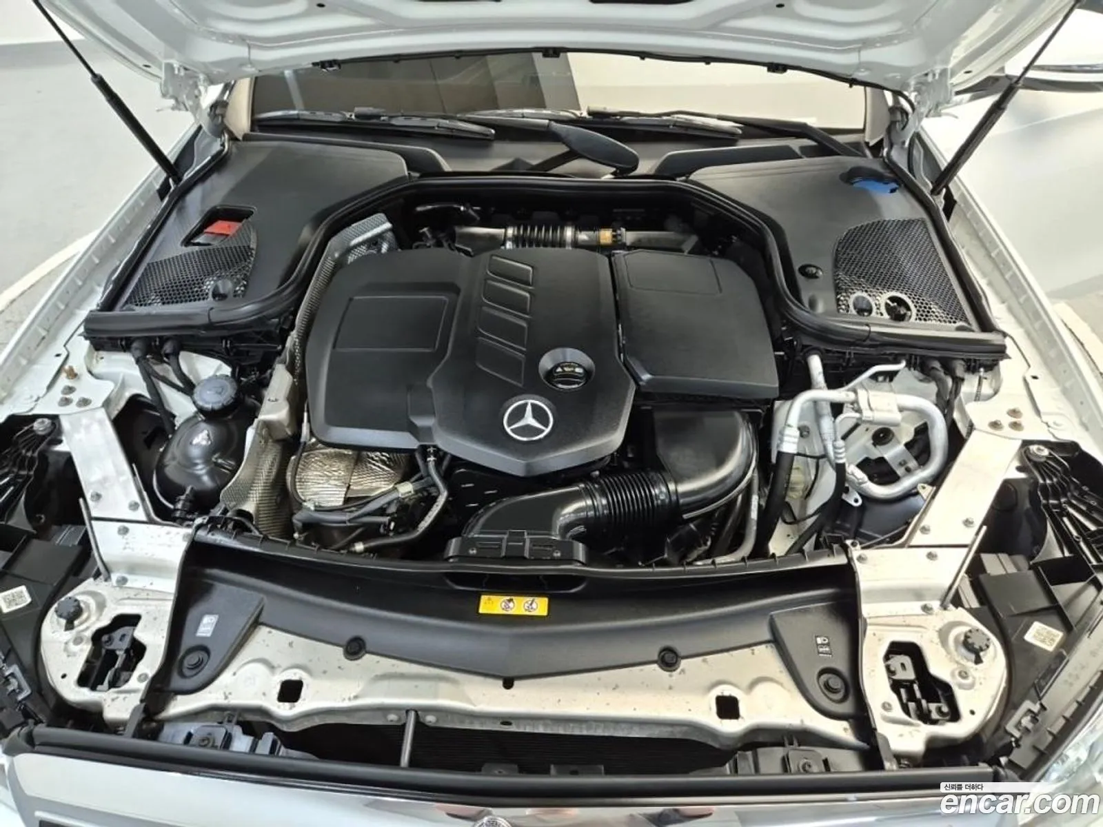 Mercedes-Benz E-Klasse V W213 S213 C238 E220D 4Matic Exclusive 2019 - фотография 16414321