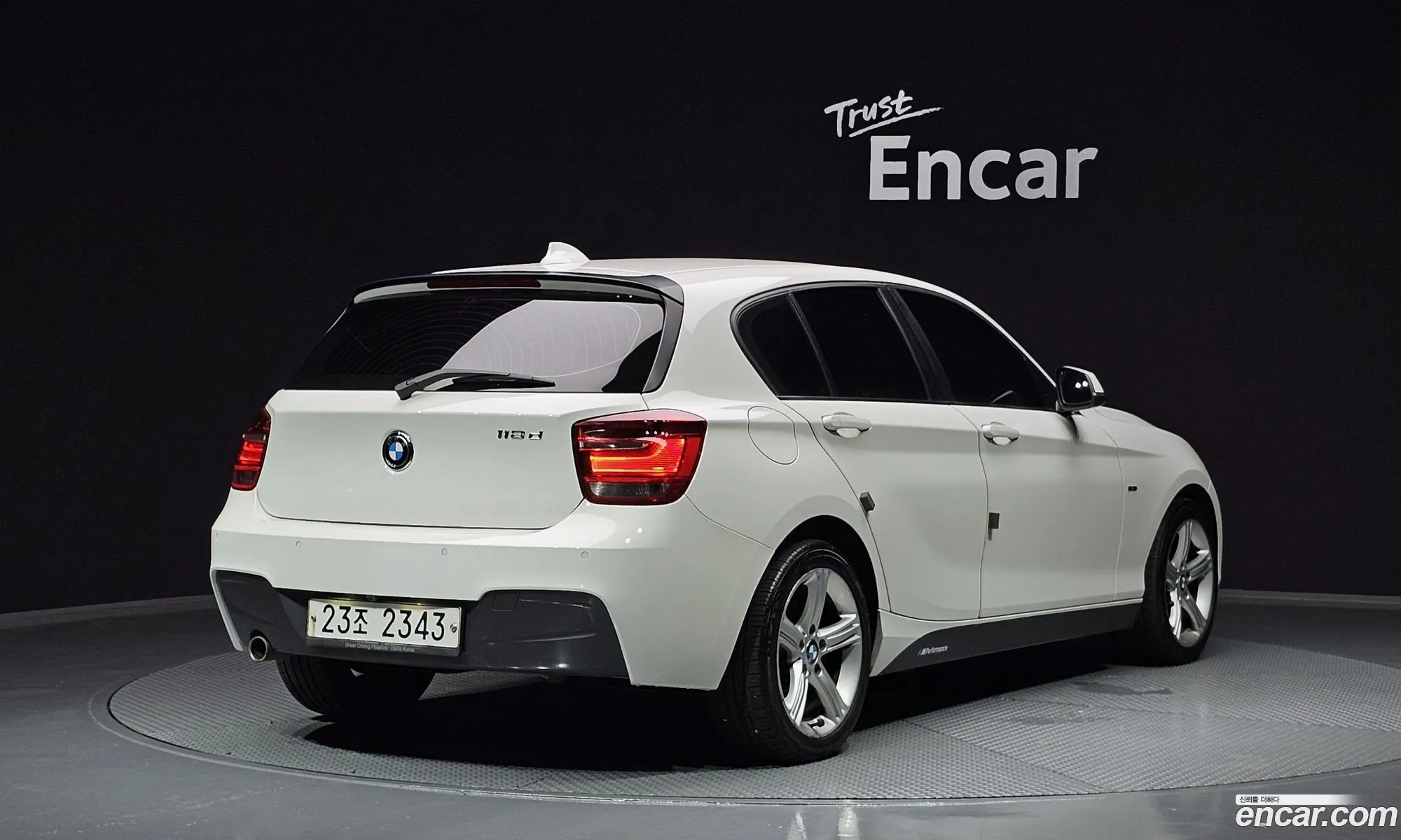 BMW 1Er 118D Urban Pack 1 5-Door 2014 - фотография 19675158