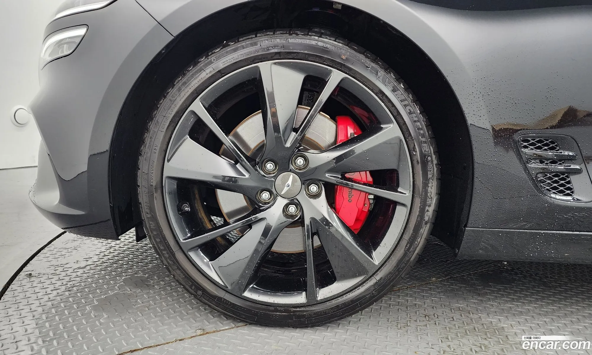 Genesis G70 Gasoline 20T 2Wd 2023 - фотография 1174922