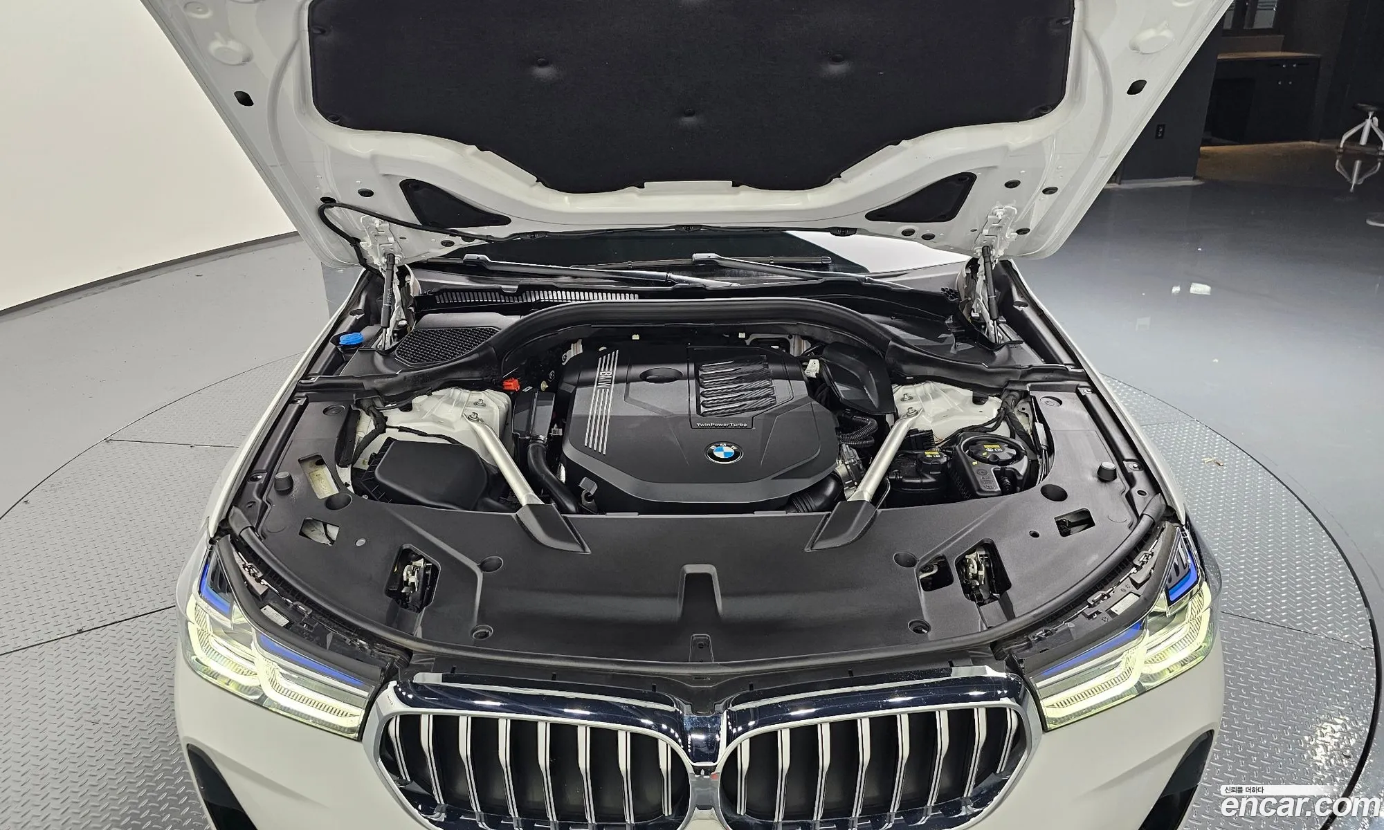 BMW 6Er Iv G32 630I ​​xDrive M Sport 2022 - фотография 19814656