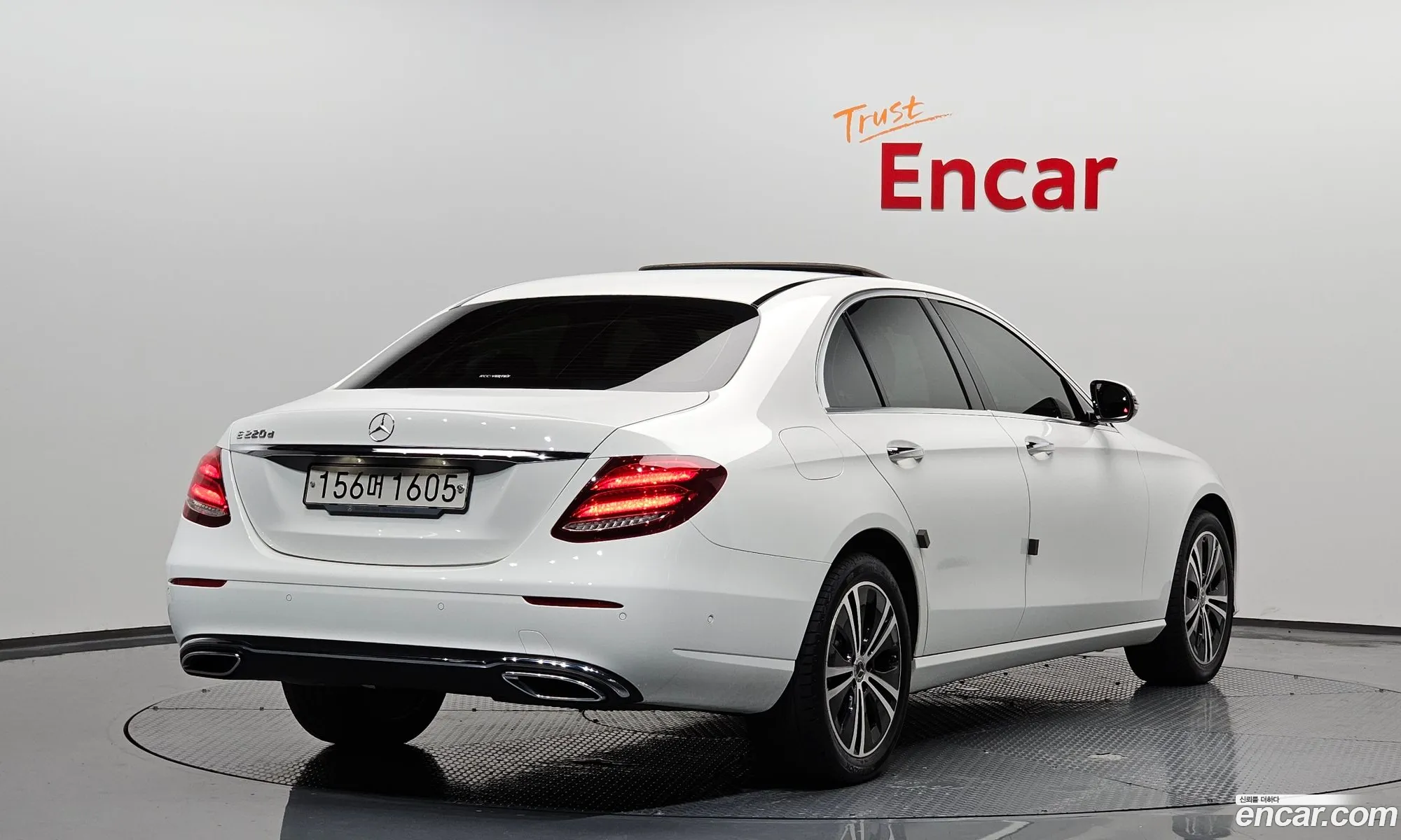 Mercedes-Benz E-Klasse V W213 S213 C238 E220D Avant Garde 2020 - фотография 16387935