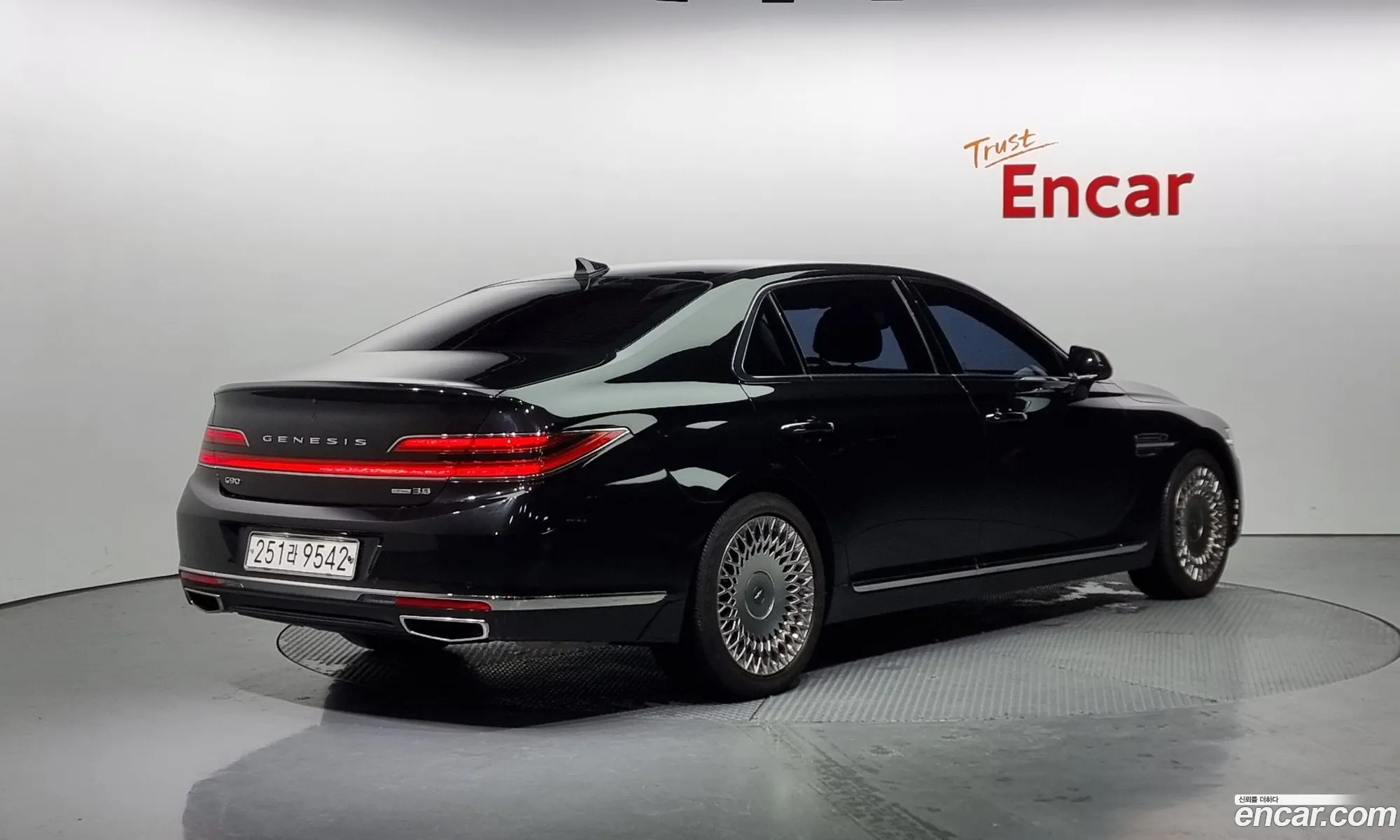 Genesis G90 I 38 Awd 2019 - фотография 1152741