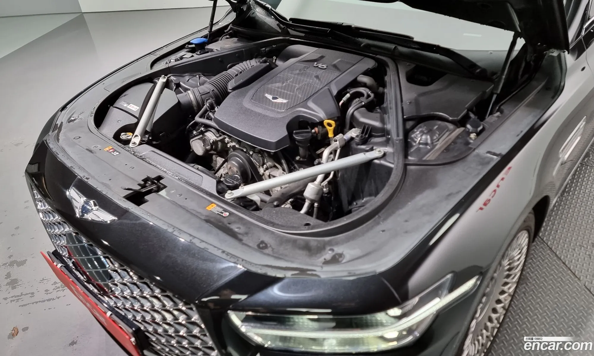 Genesis G90 I 38 Awd 2019 - фотография 1152745