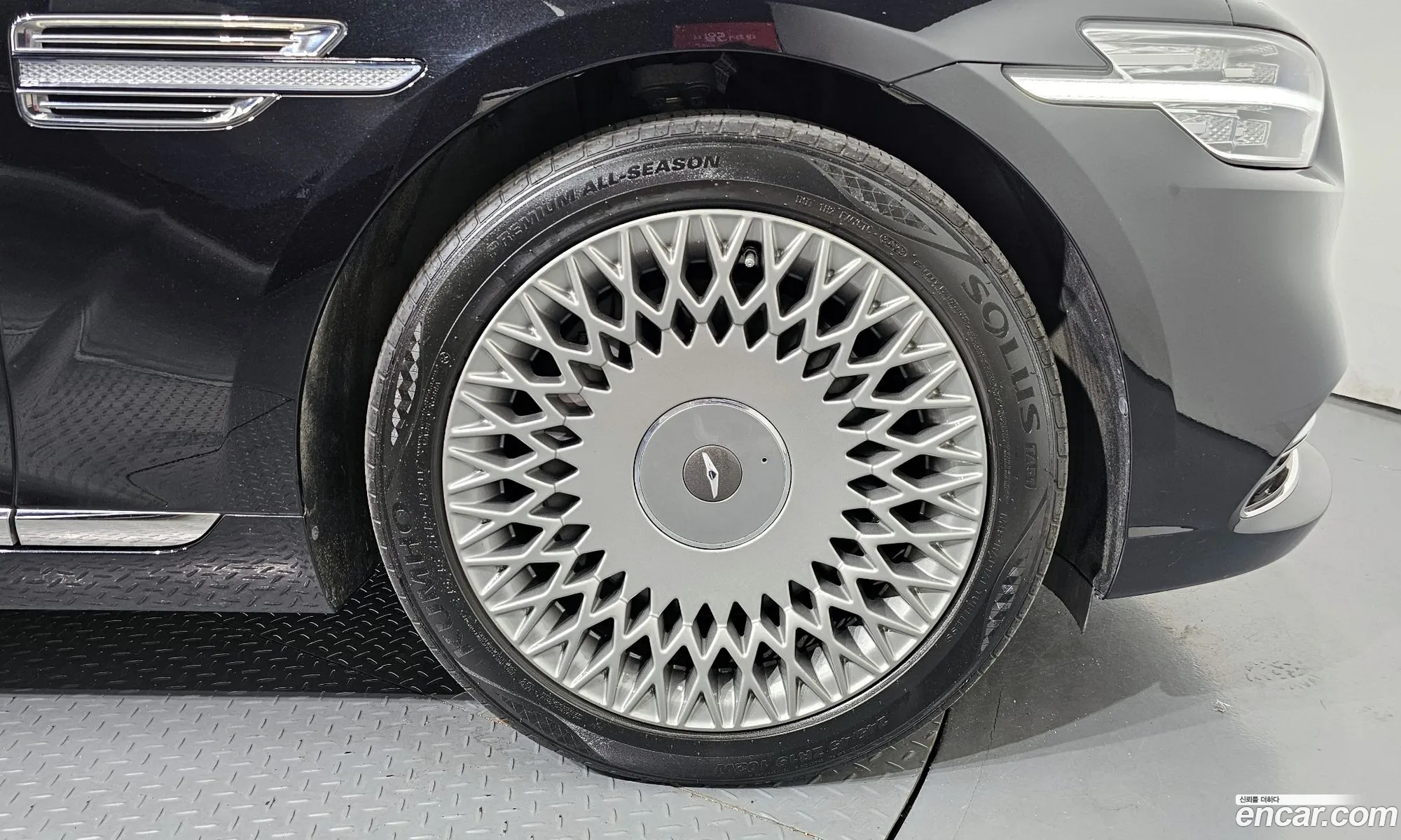 Genesis G90 I 38 Awd 2021 - фотография 1253754