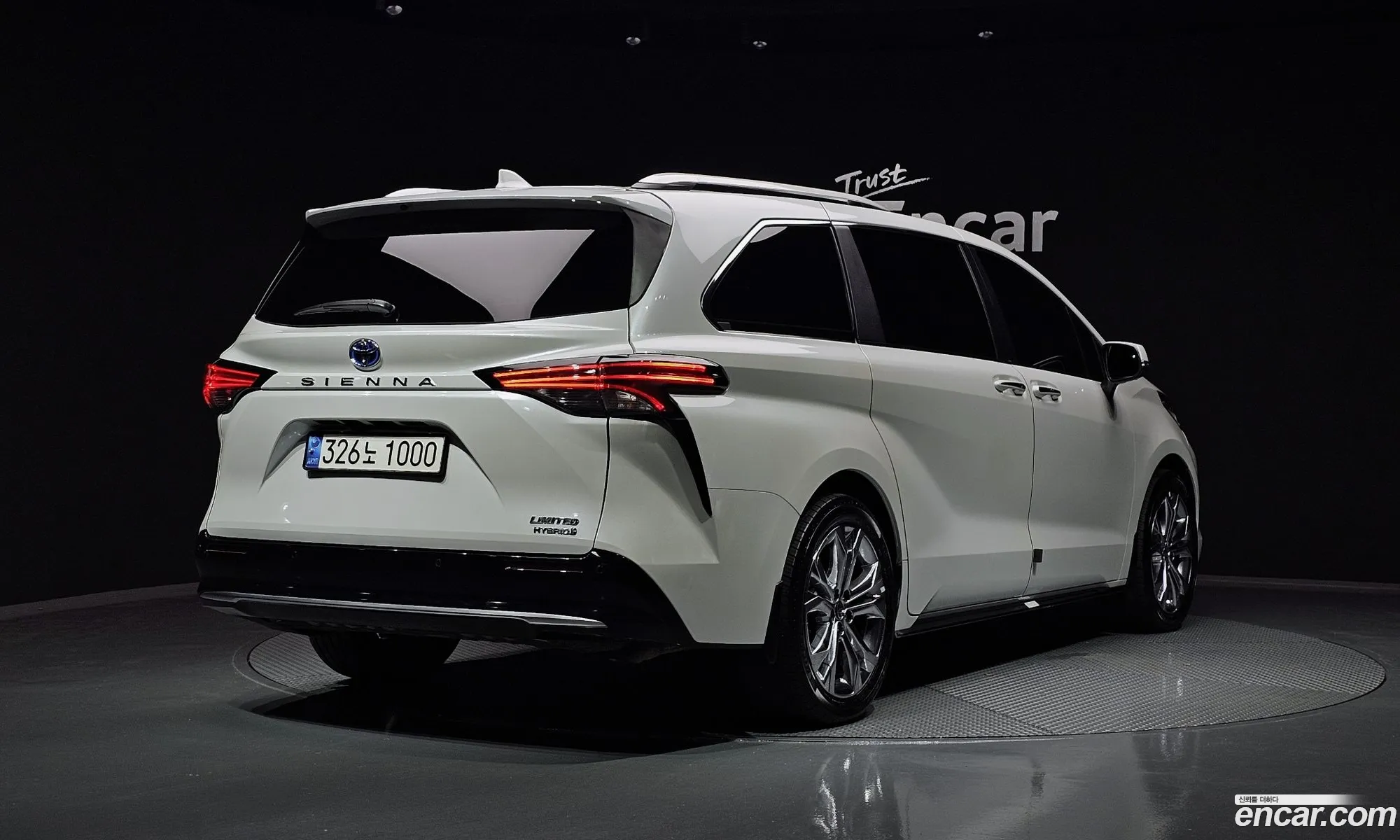 Toyota Sienna Iv 25 Hybrid 2Wd 2022 - фотография 14836870