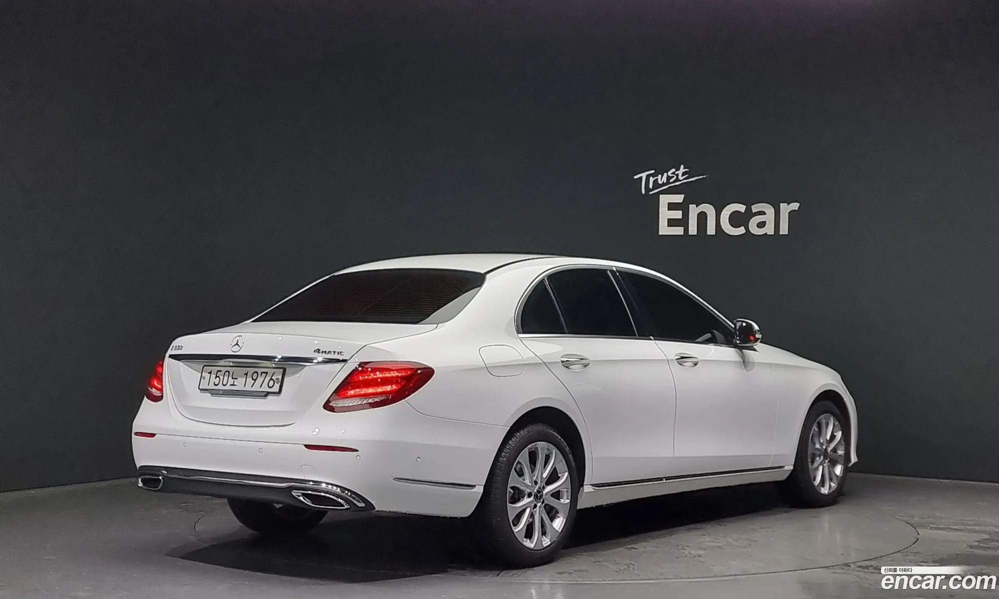 Mercedes-Benz E-Klasse V W213 S213 C238 E300 4Matic Exclusive 2020 - фотография 16387923