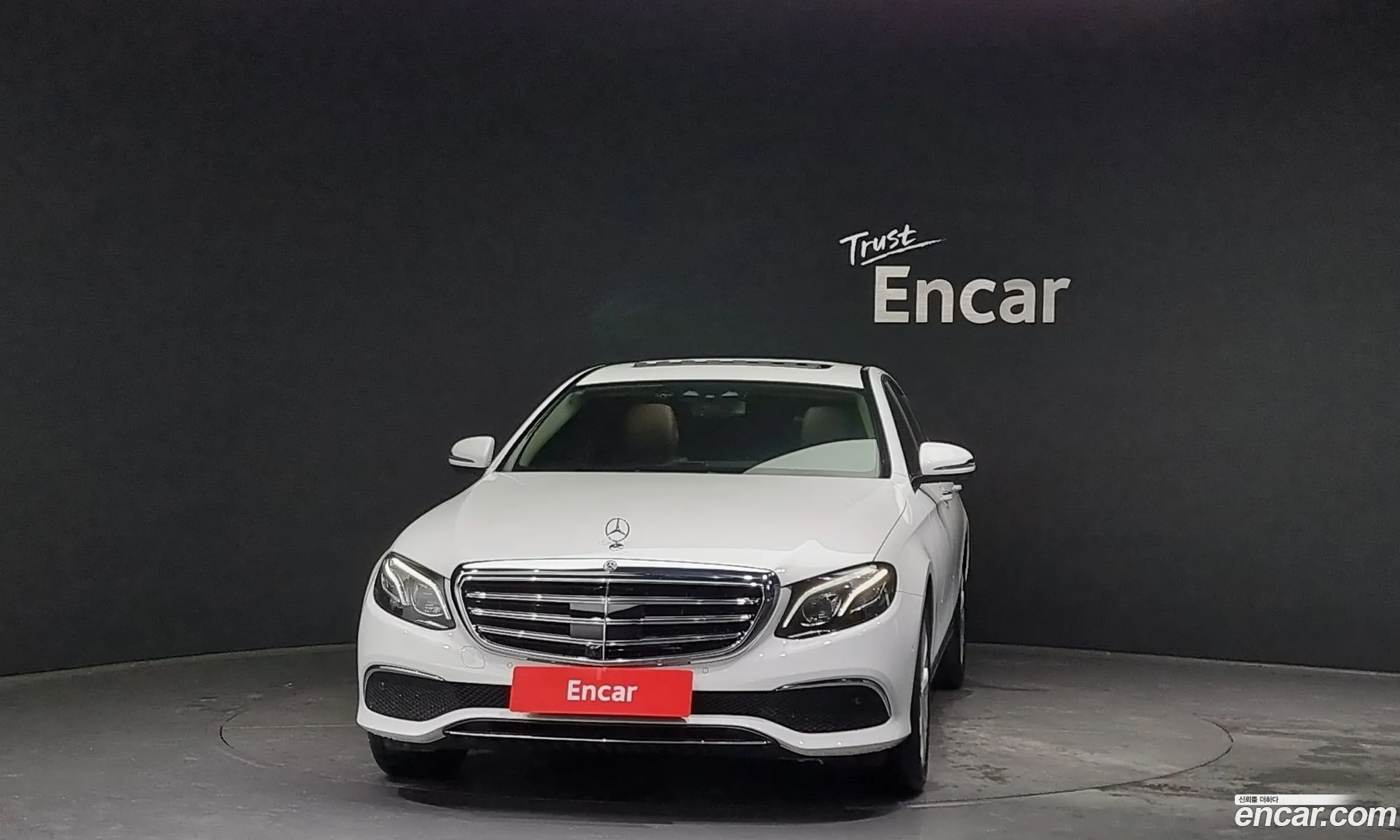 Mercedes-Benz E-Klasse V W213 S213 C238 E300 4Matic Exclusive 2020 - фотография 16387924